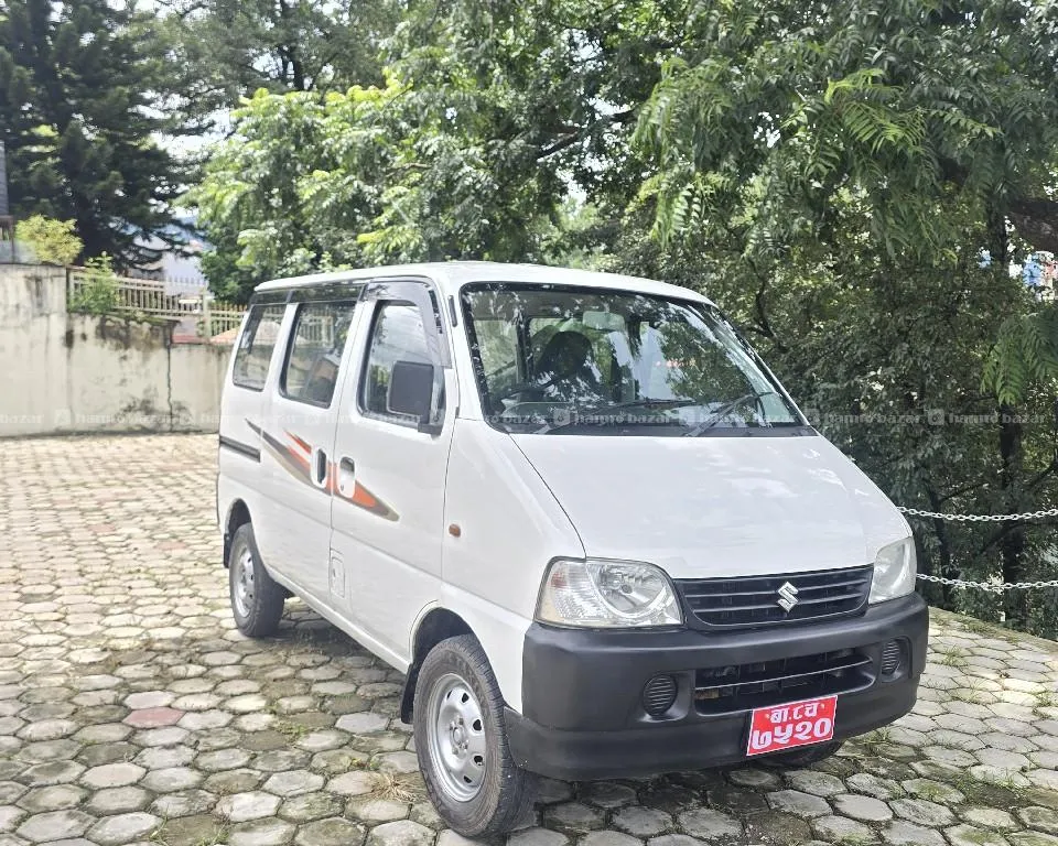 2010 model Eco 5 sitar van Bikrima 4