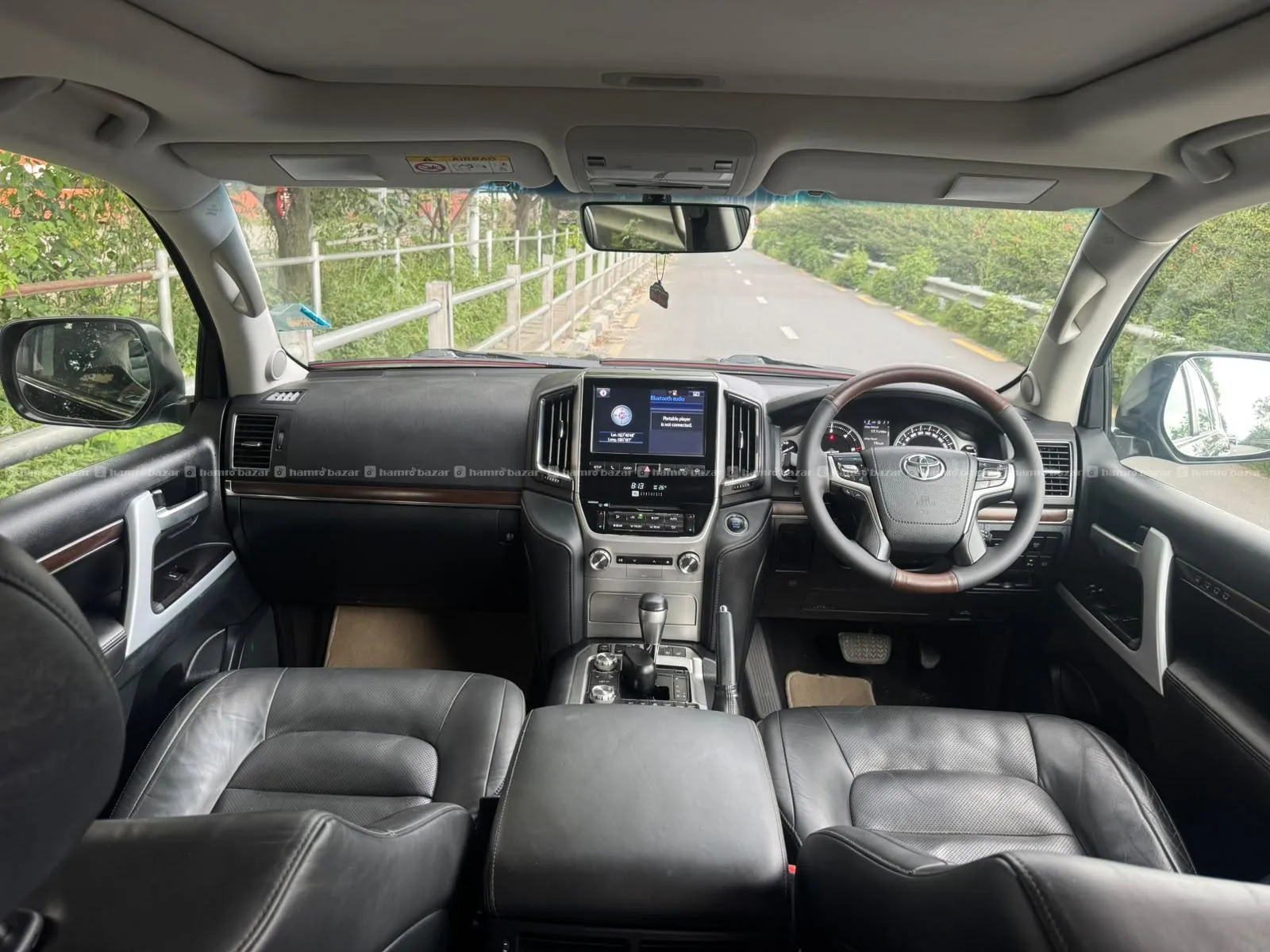 Toyota Land cruiser Prado v8 vxr 4