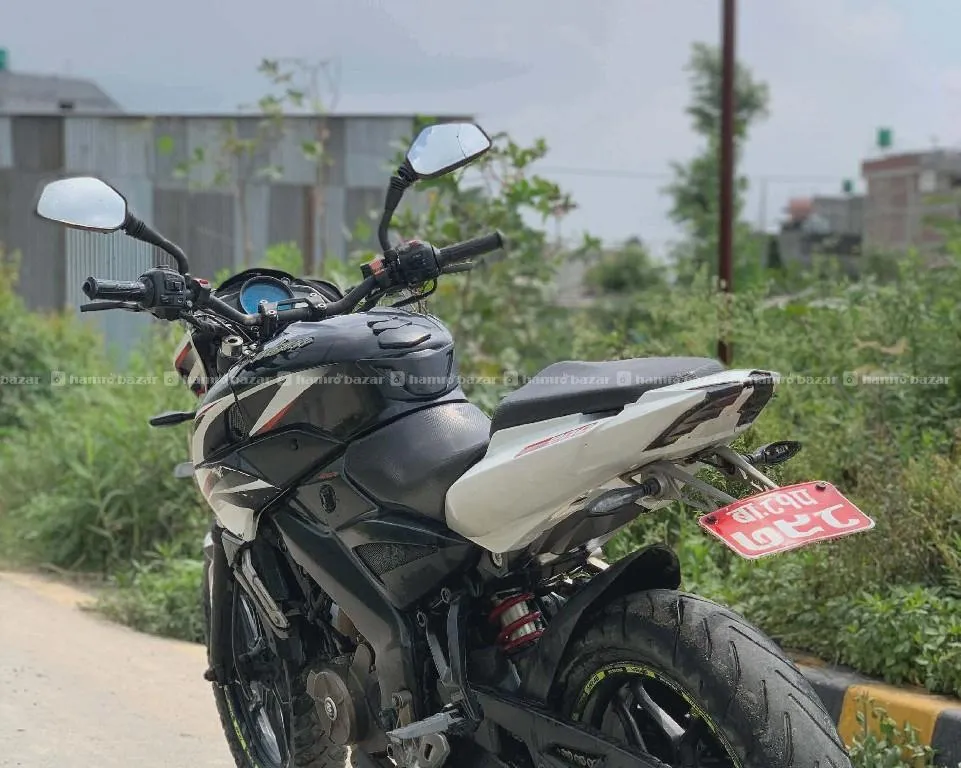ns200cc - 81 lot 9818846575 or 9768397661 3