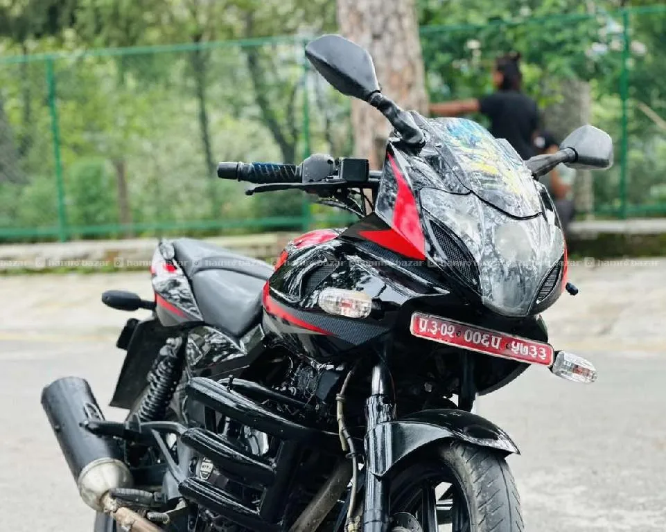 pulsar220 - 006 lot 9818846575 or 9768397661 3