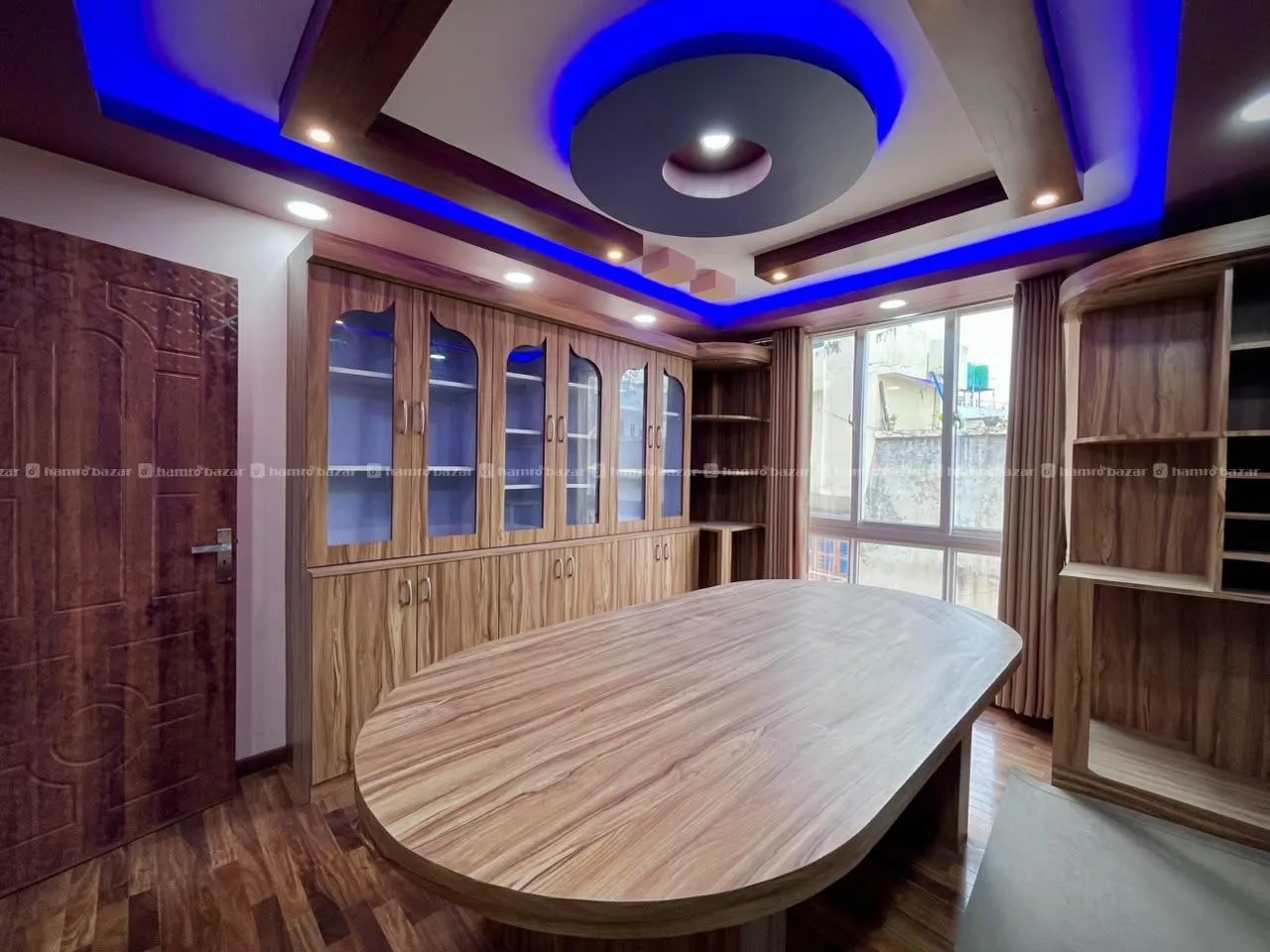Fully Furnished 3.5 Storey House For Rent. 3