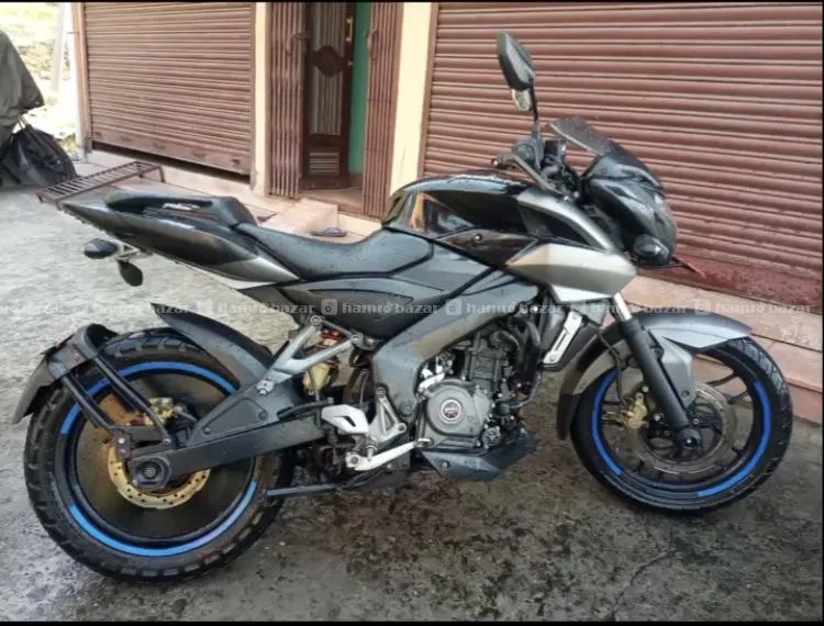 Ns 200 on sale urgent !! 4