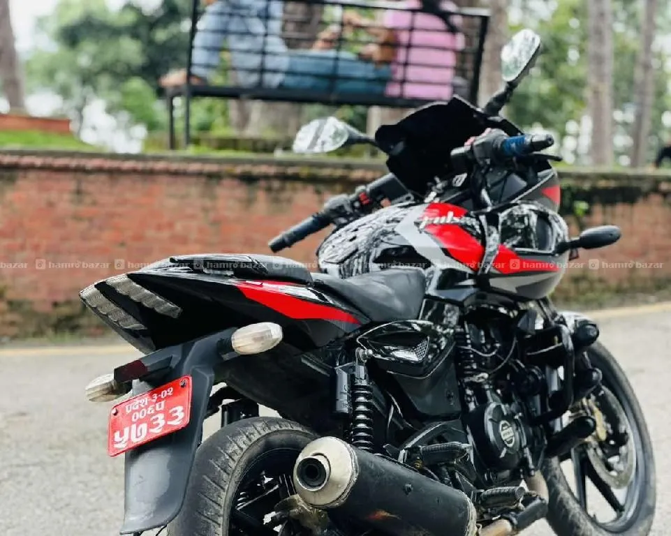 pulsar220 - 006 lot 9818846575 or 9768397661 2