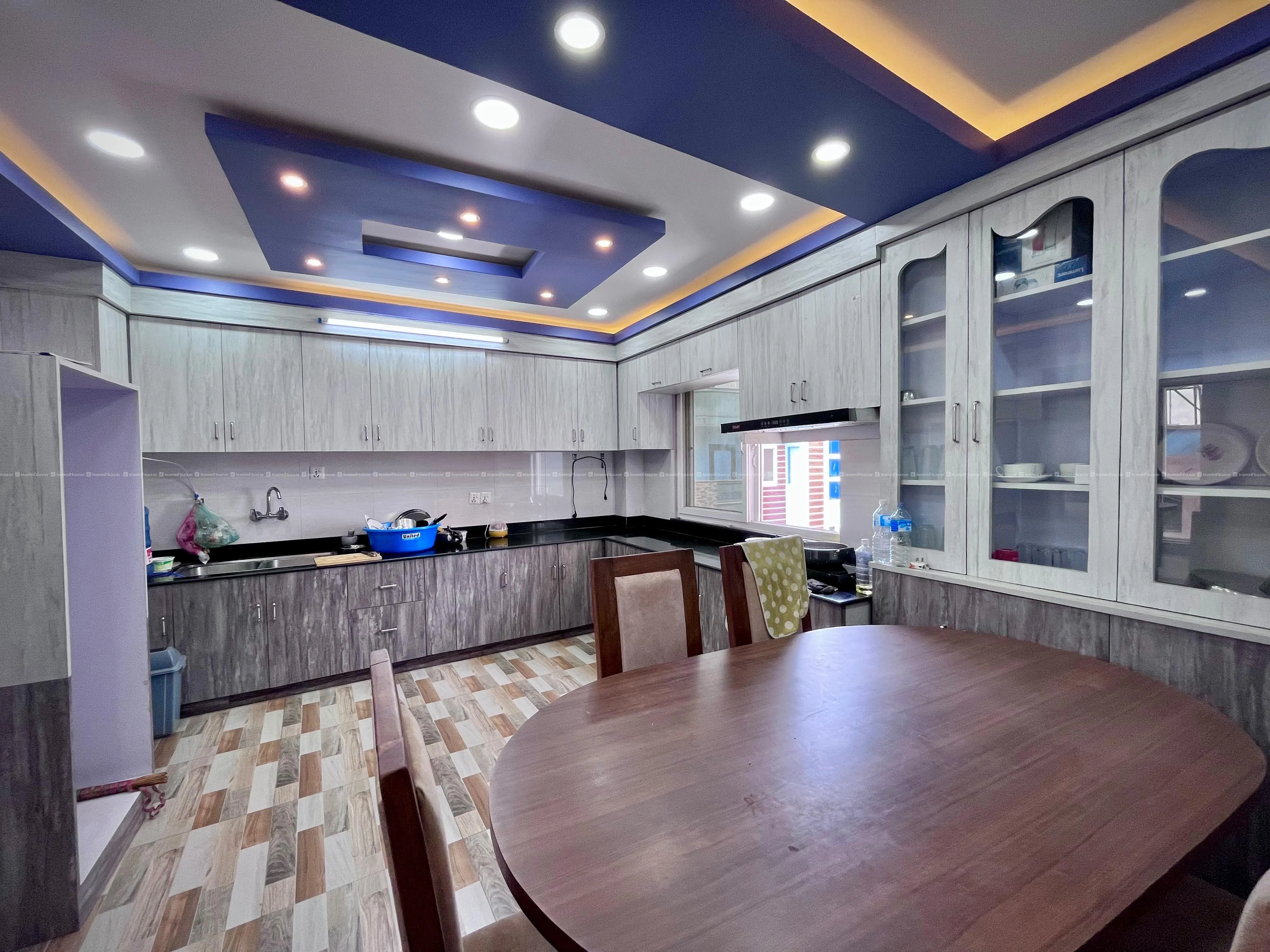 Fully Furnished 3.5 Storey House For Rent. 7