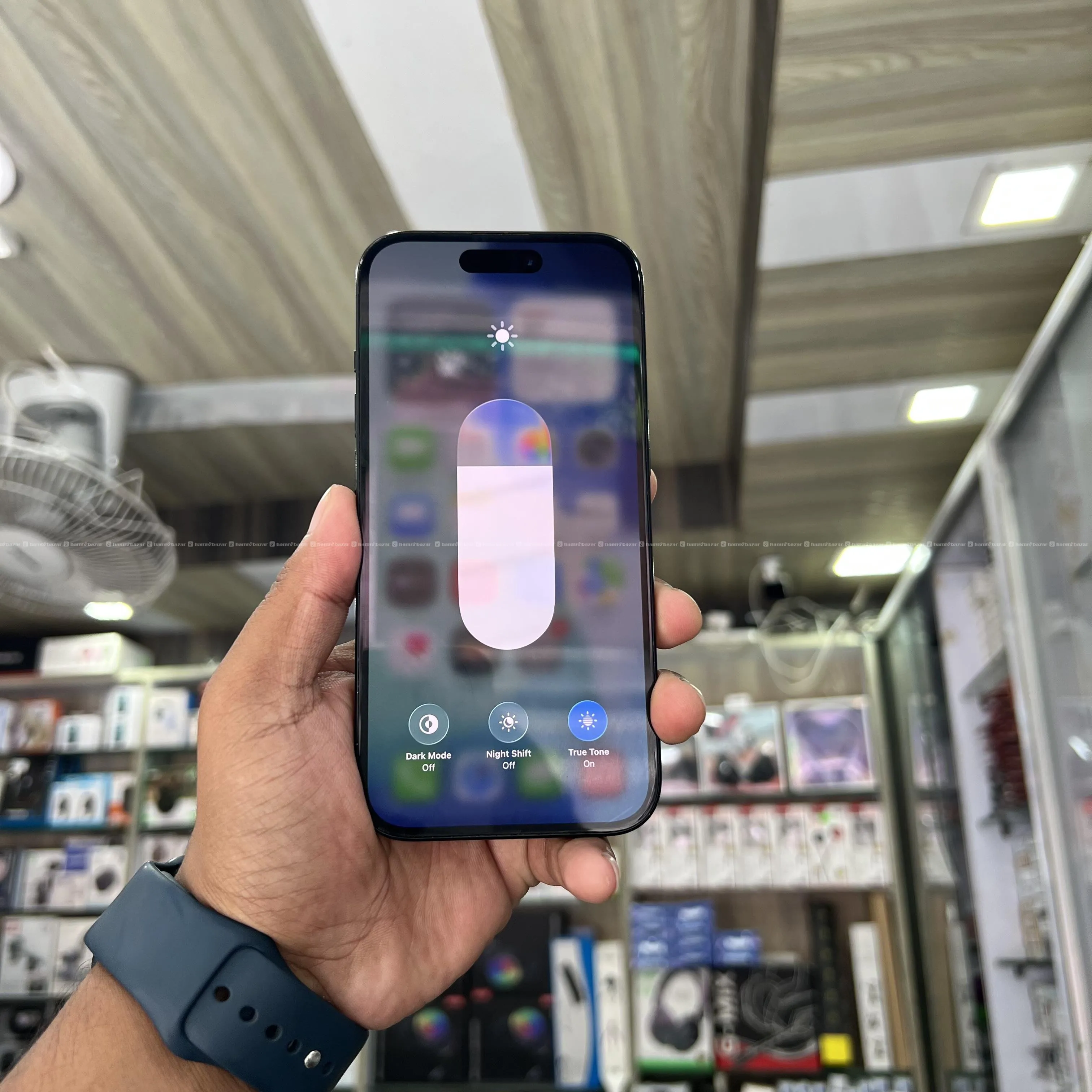 iPhone 15 - 128gb - Available Now 4