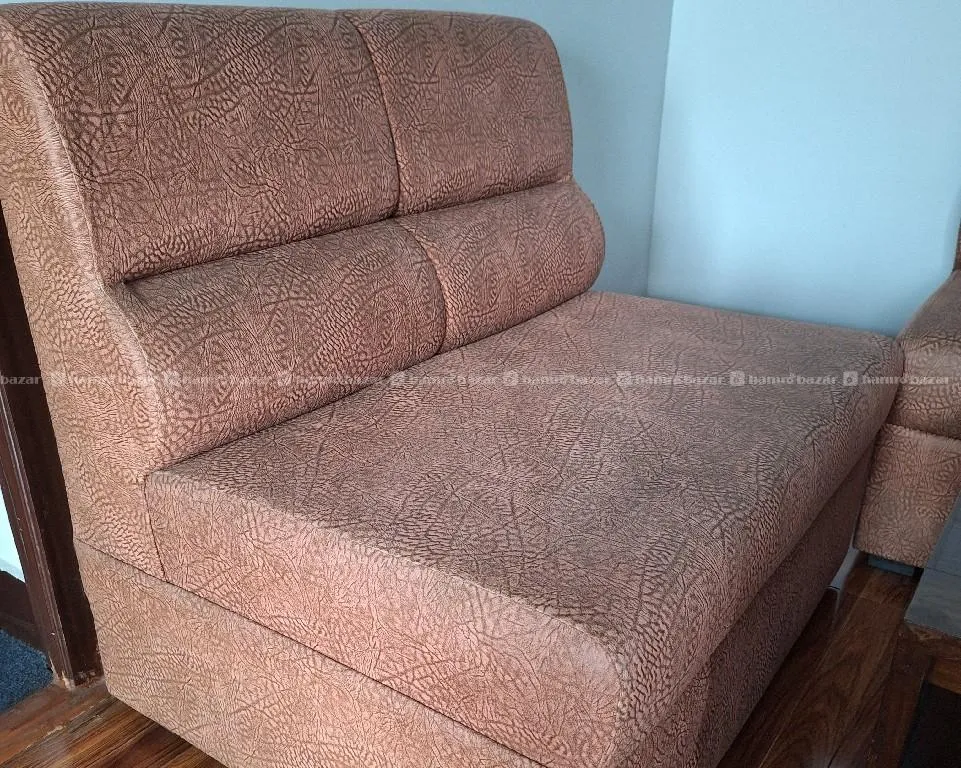 4-Seater Armless Sofa Set | Good Condition 3