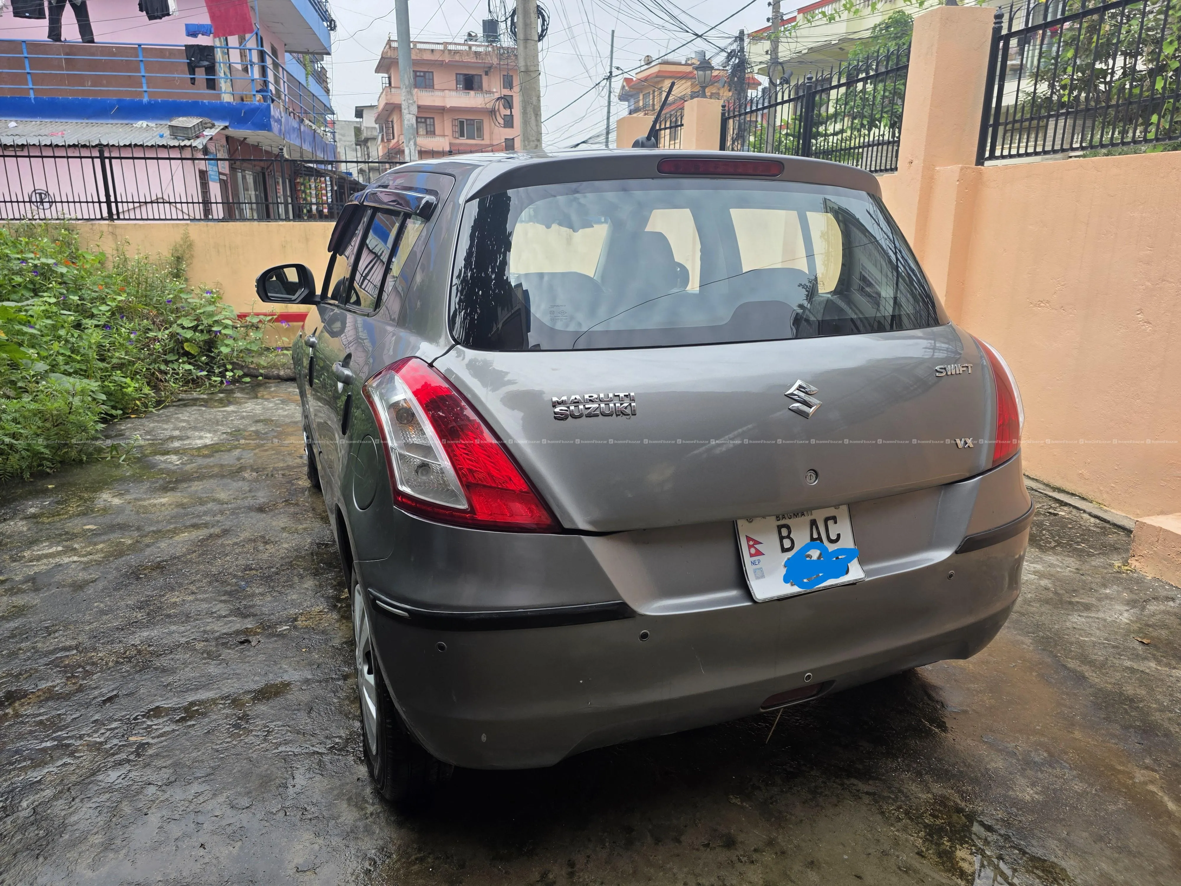 Single handed Well Condition Swift Car on sale 2