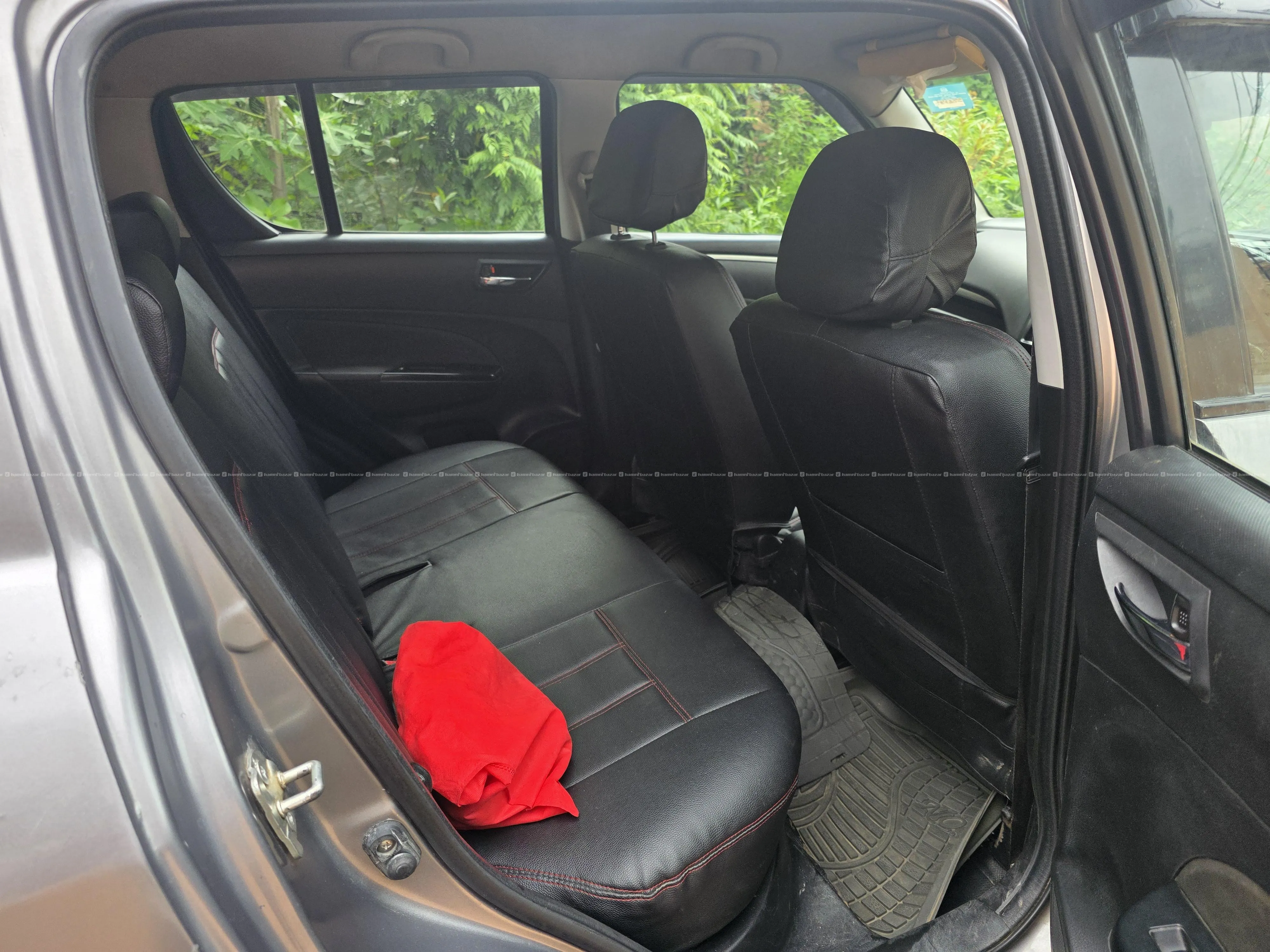 Single handed Well Condition Swift Car on sale 8