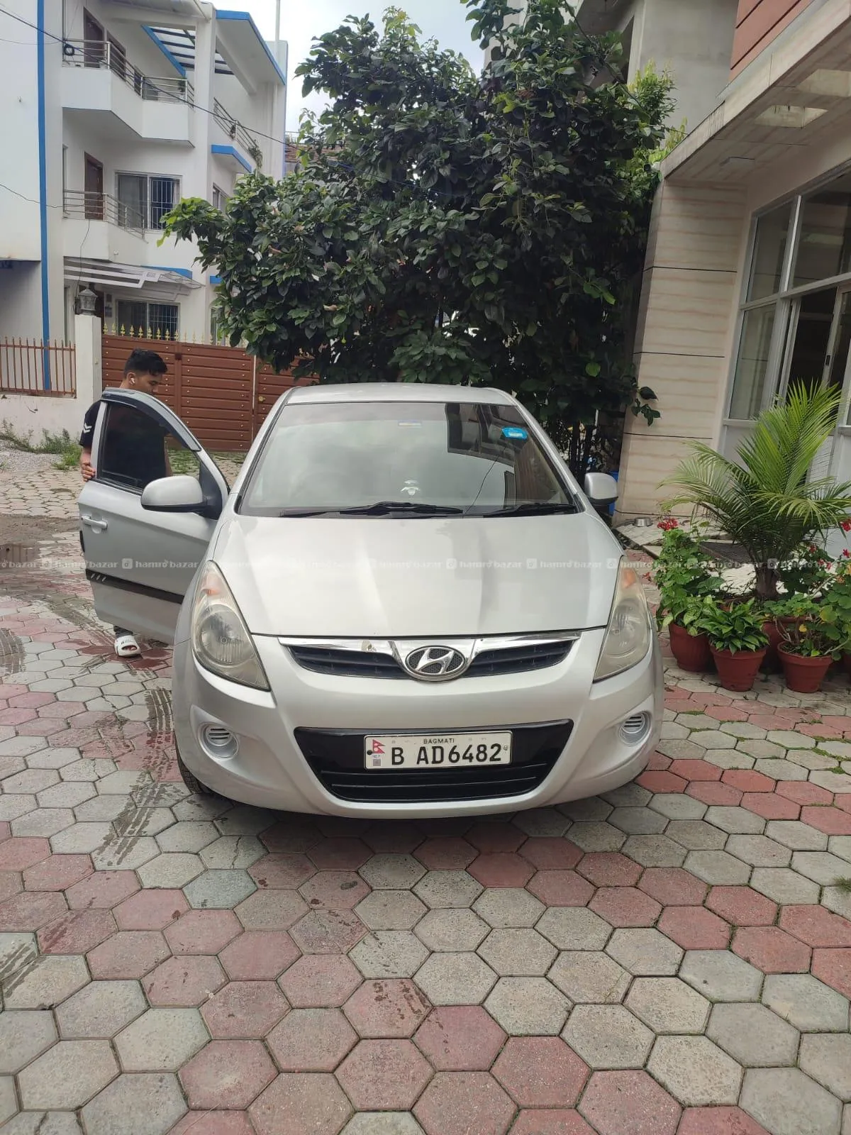 Hyundai I20 Magna 2010 Silver Gray 6