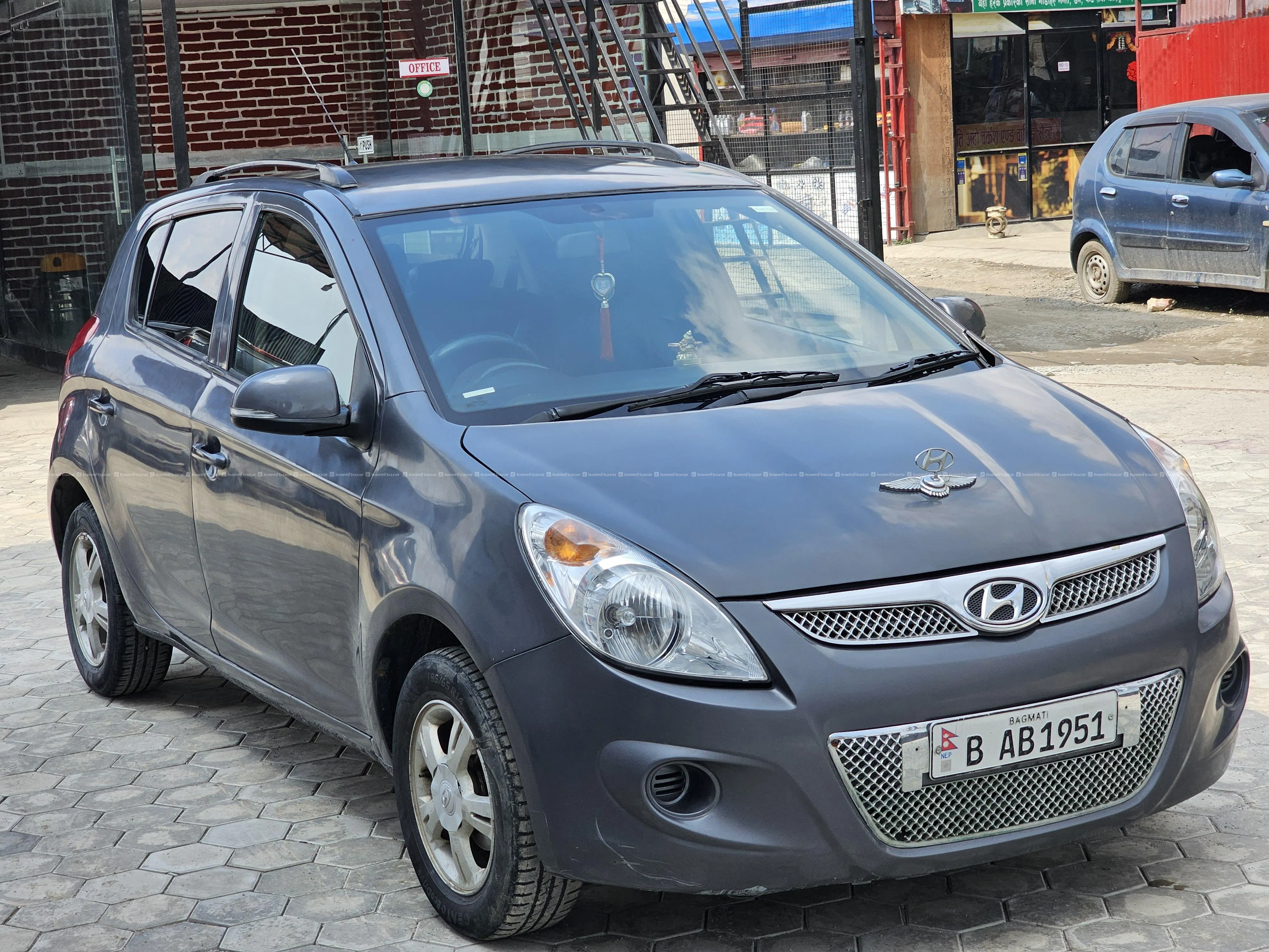 i20 sportz good condition 5