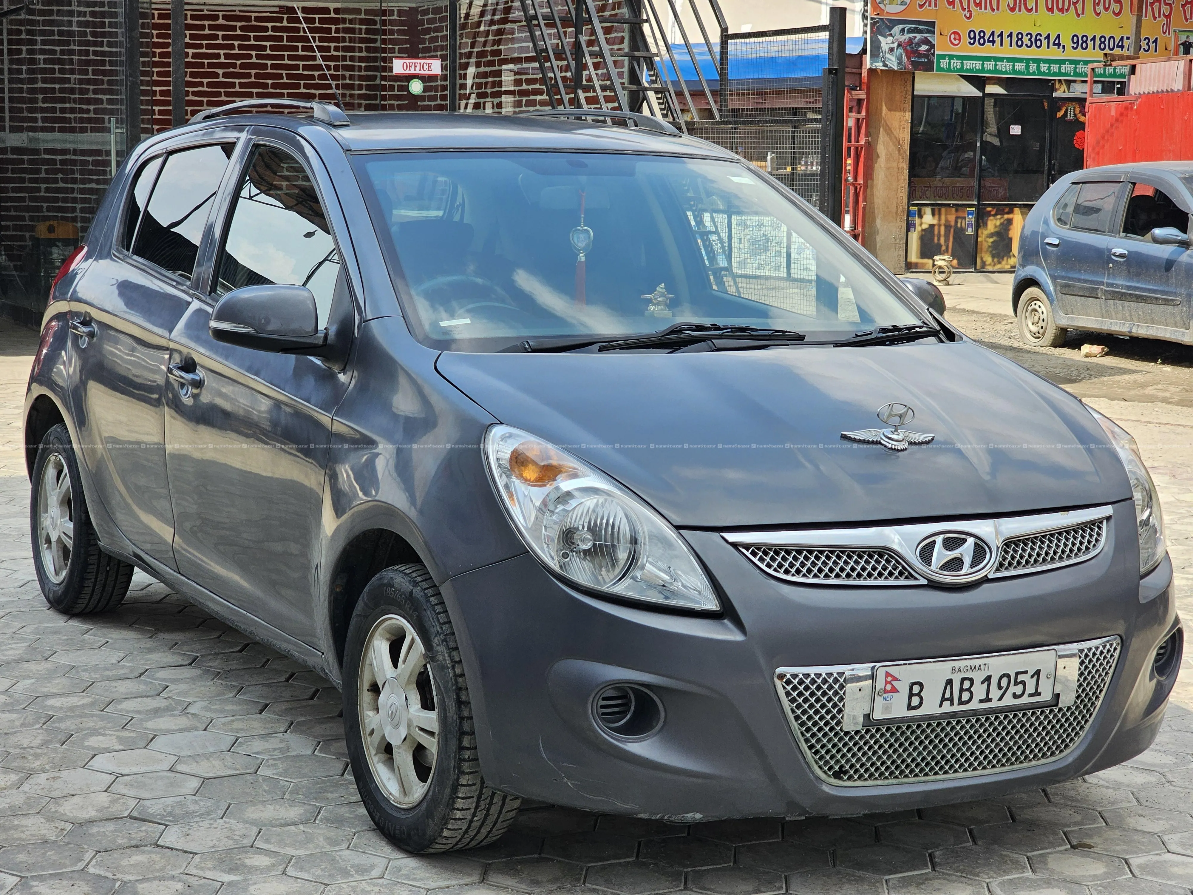 i20 sportz good condition 3