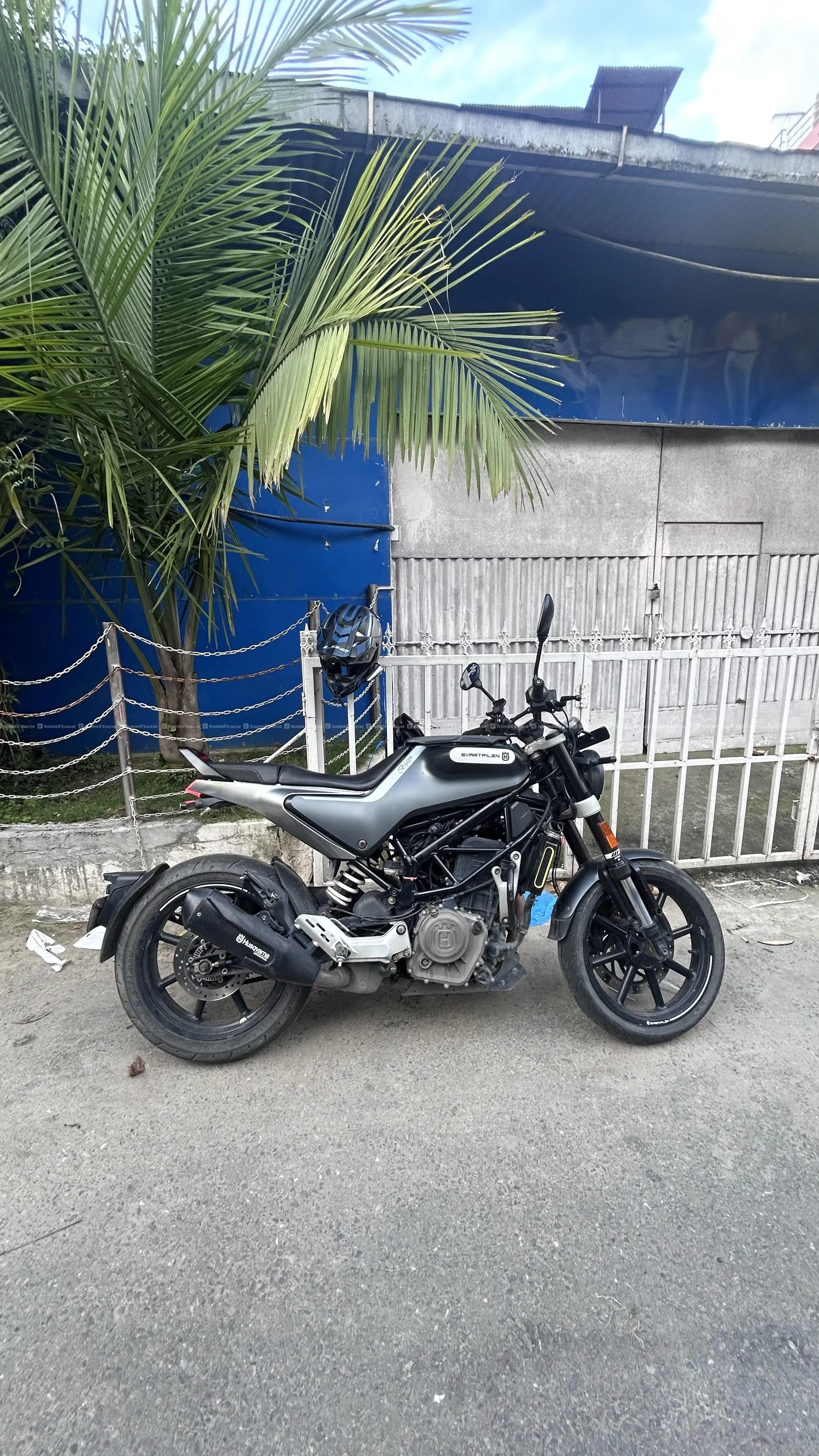 Husqvarna svartpilen 250 4