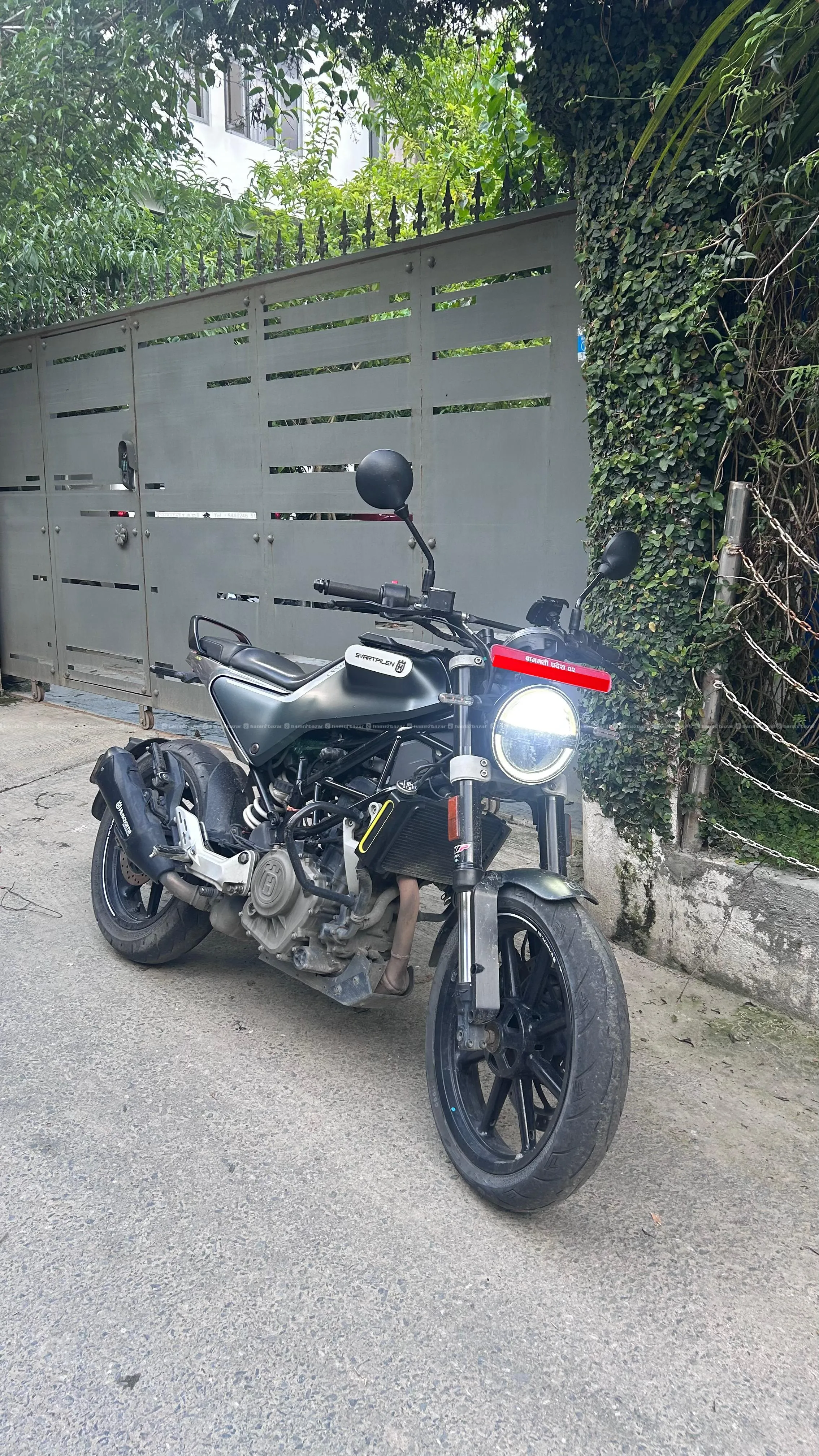 Husqvarna svartpilen 250 2