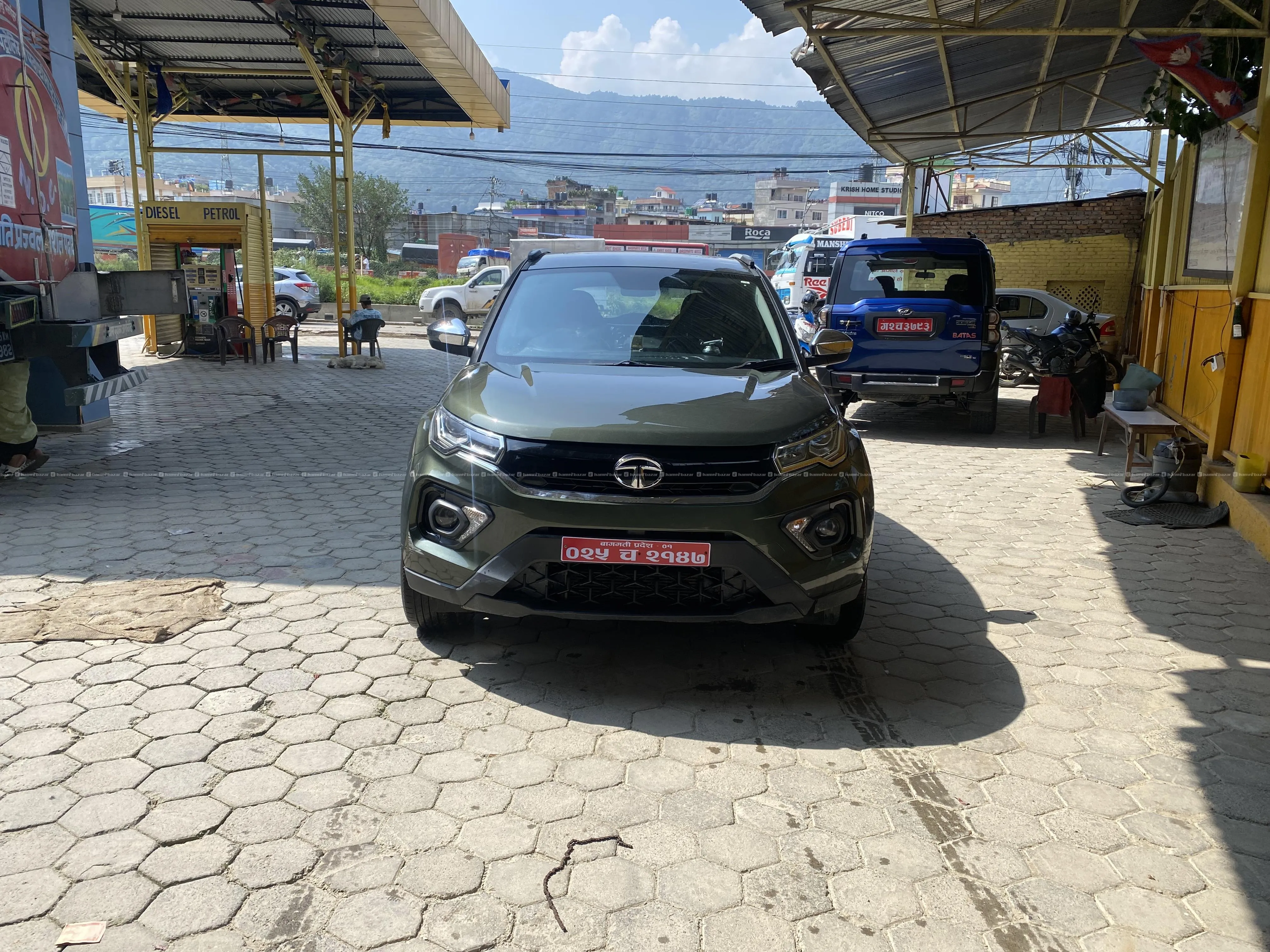 Nexon petrol with sunroof 2