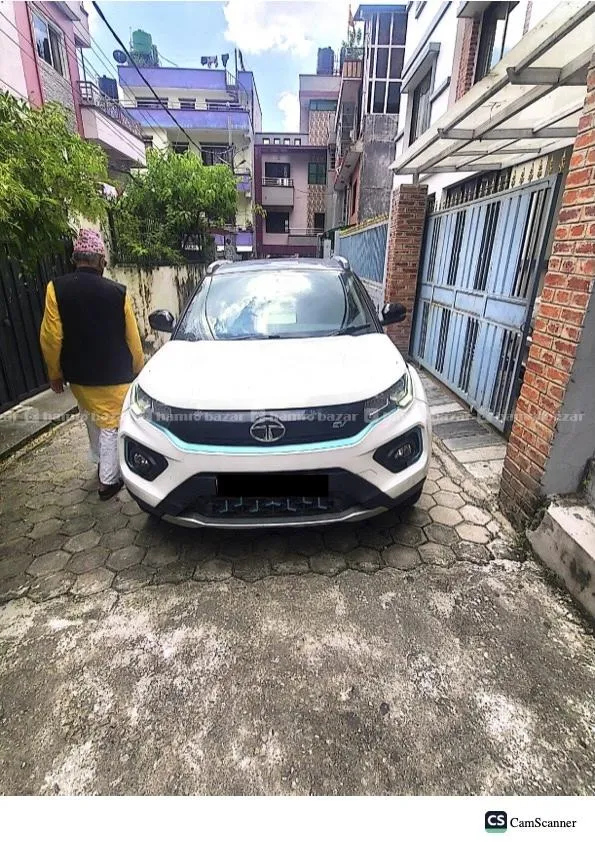 Tata Nexon EV XZ+ 2021 1
