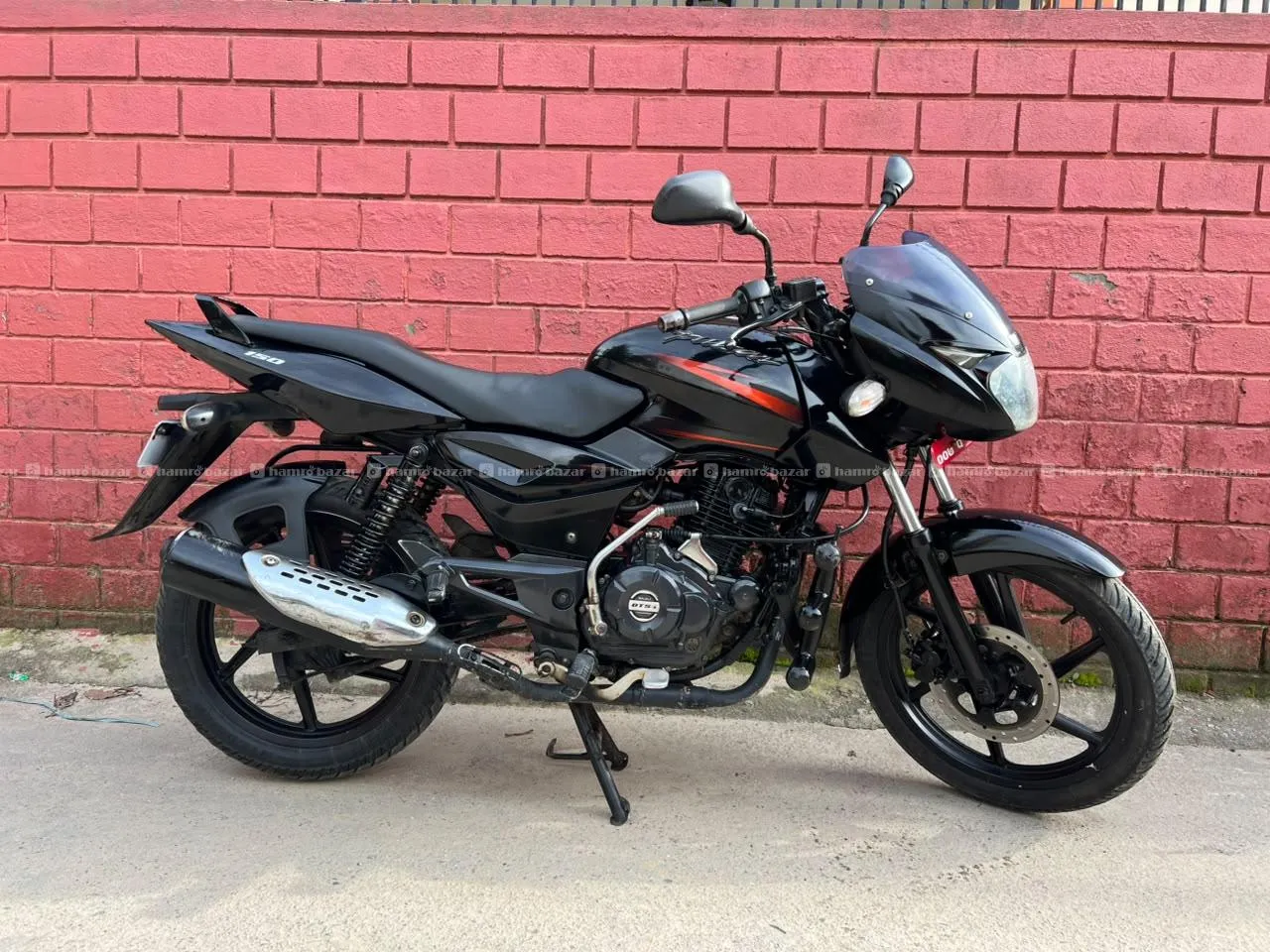 BAJAJ PULSAR 150 SINGLE HAND 2