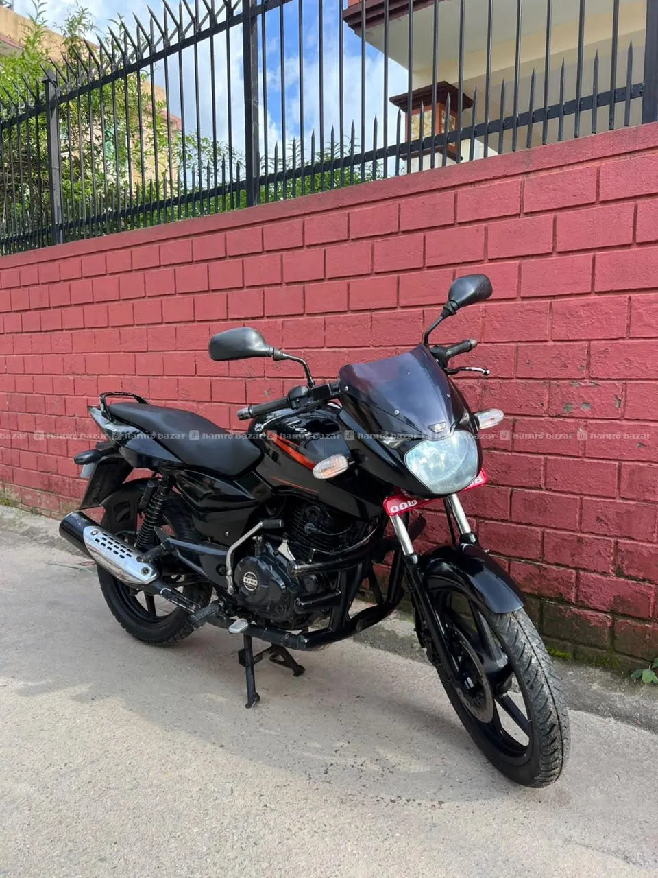 BAJAJ PULSAR 150 SINGLE HAND 5