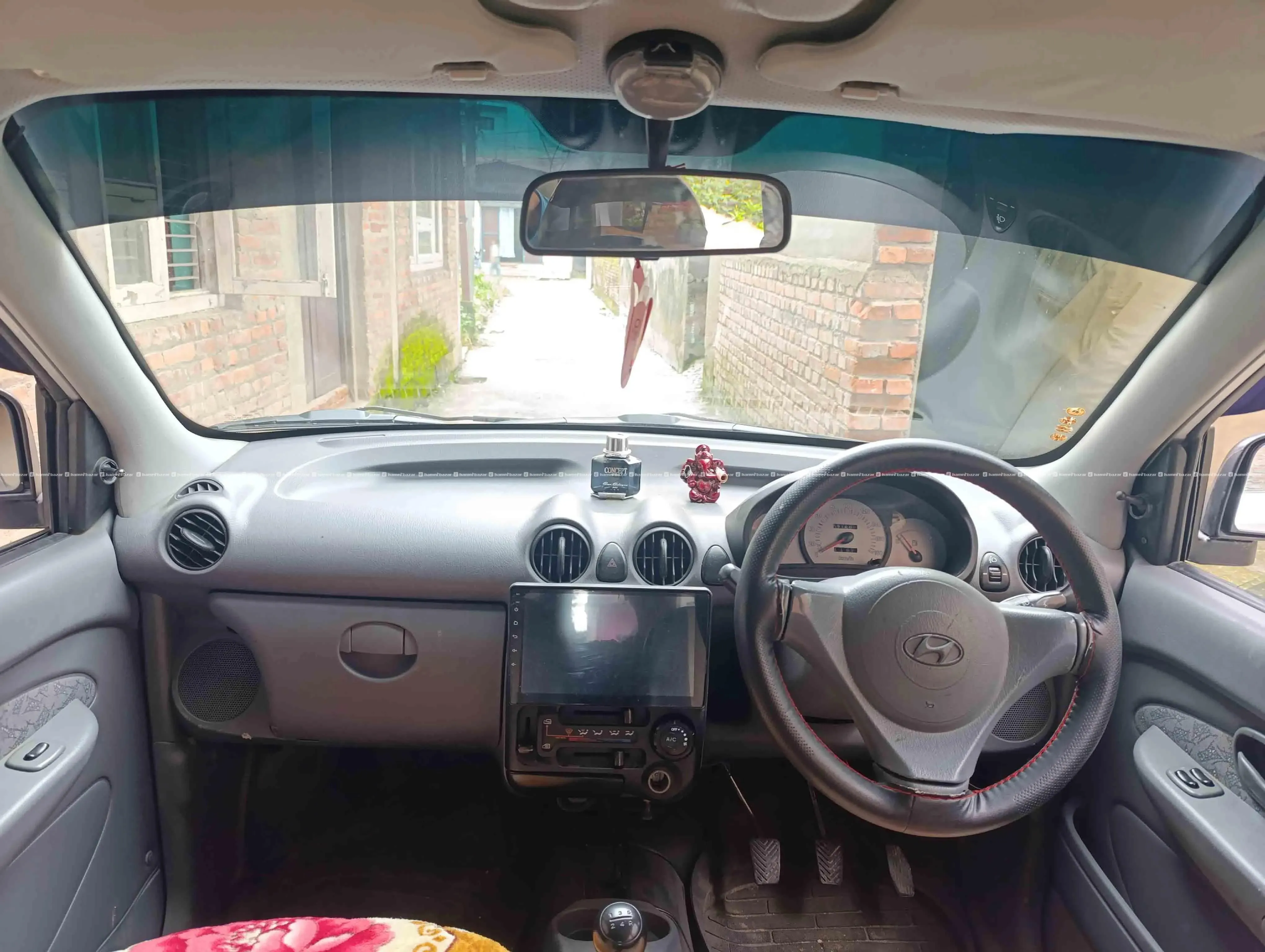 Hyundai SANTRO 4