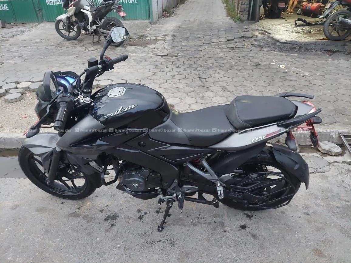 Bike for sale (Bajaj NS 200) excellent condition 3