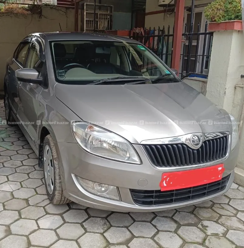 Skoda Rapid 2014 Mpi 1.6 2