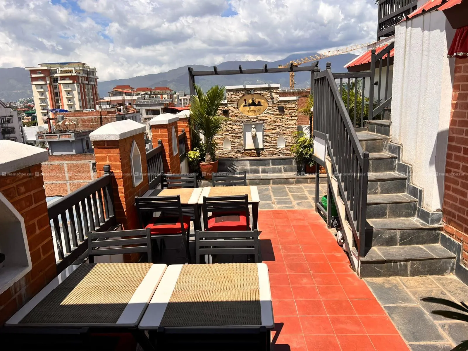 Fully Equipped Rooftop & Bar for lease 8