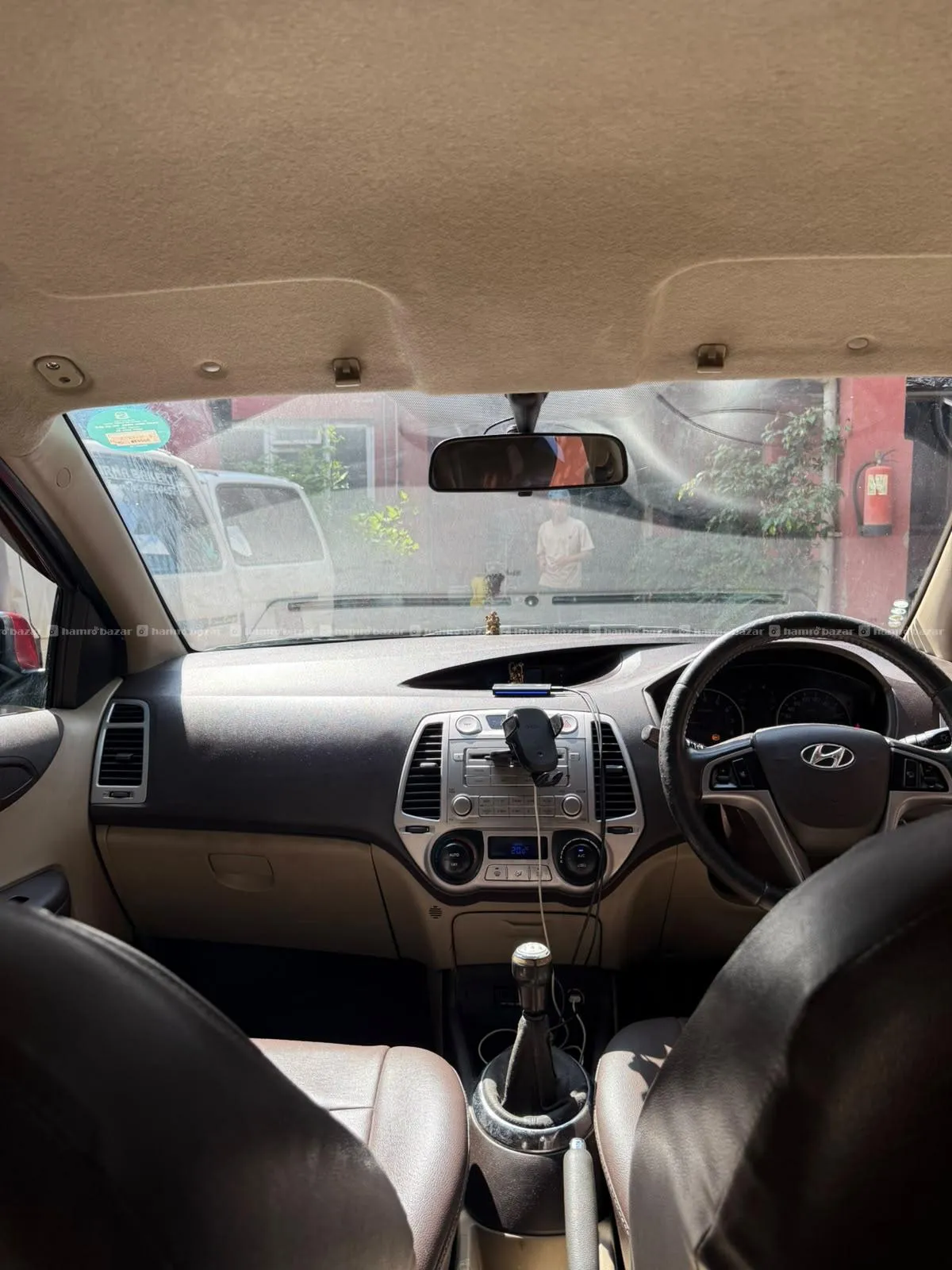 Hyundai i20 Asta 2011 Red 5