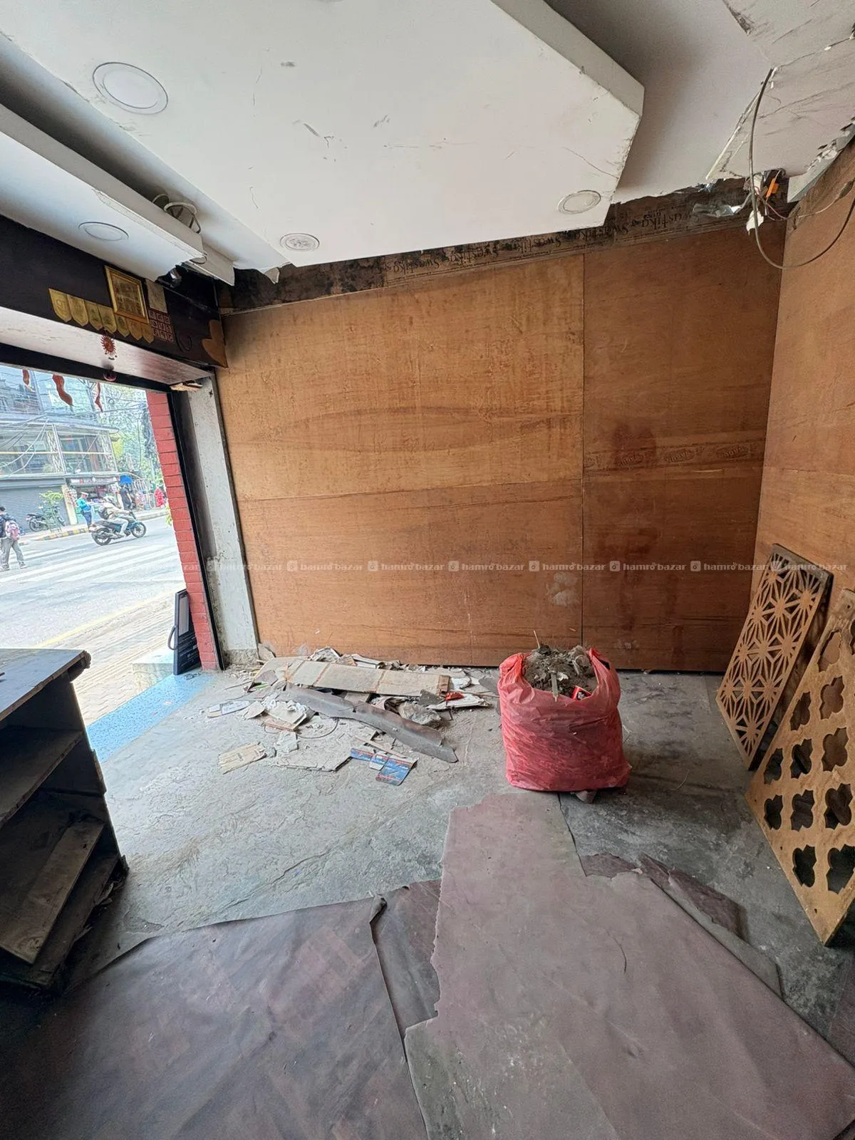 Commercial Space for rent in Kamladi 2