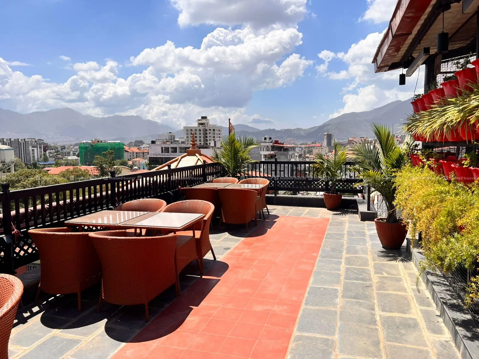 Fully Equipped Rooftop & Bar for lease 2