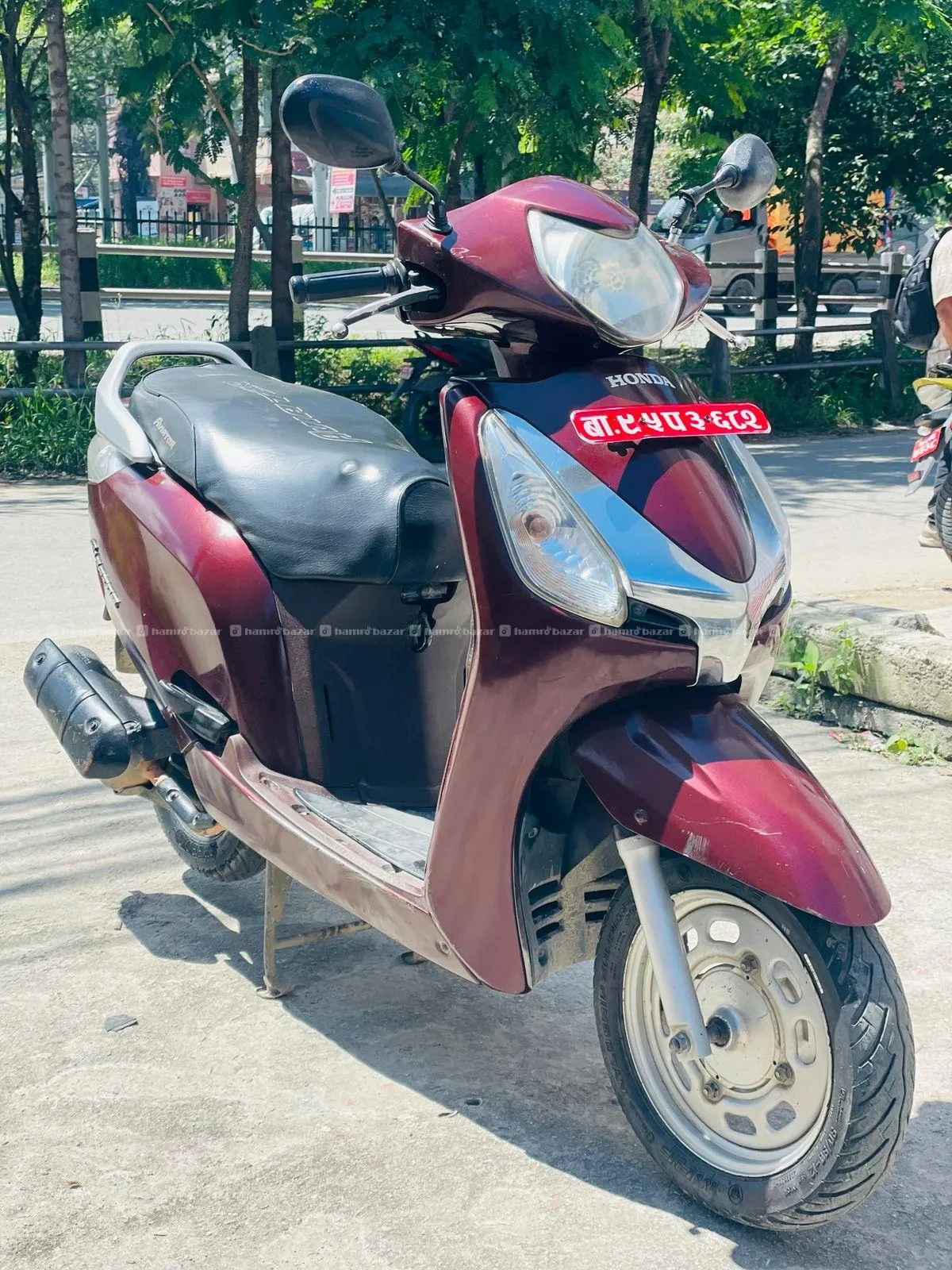 Showroom condition Fresh Aviator scooter on sale 7