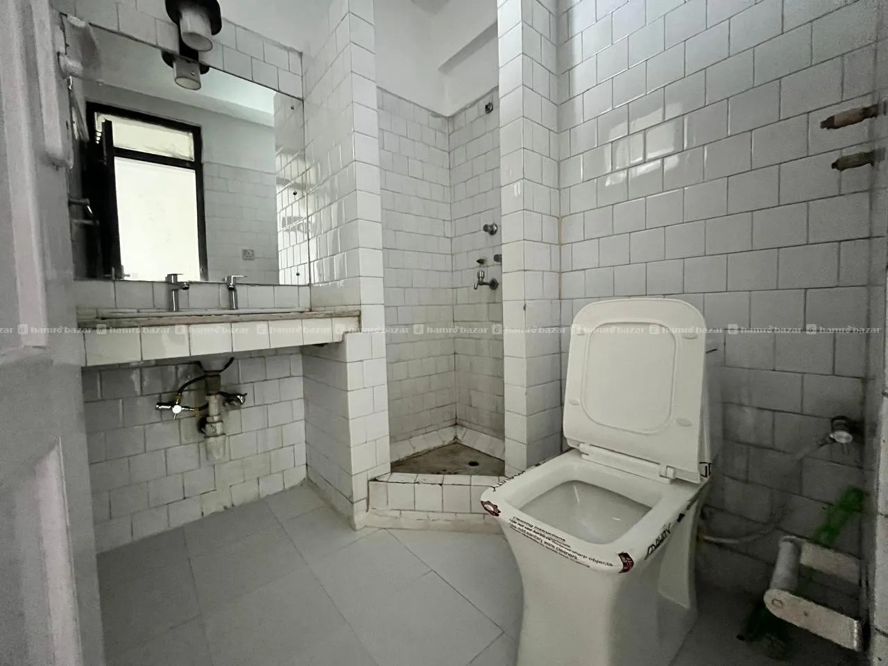 Commercial Office Space for rent in Teku 5
