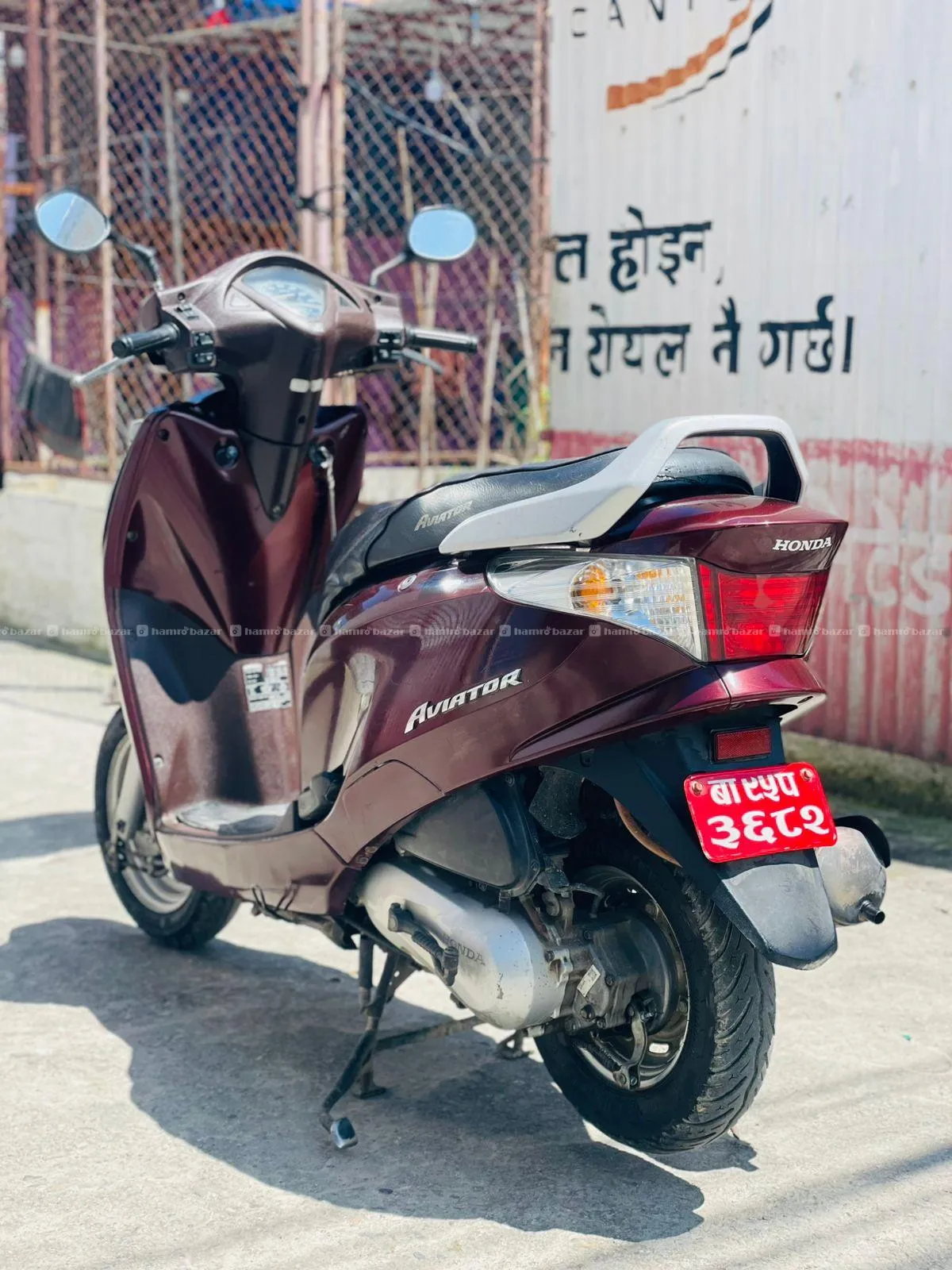 Showroom condition Fresh Aviator scooter on sale 5