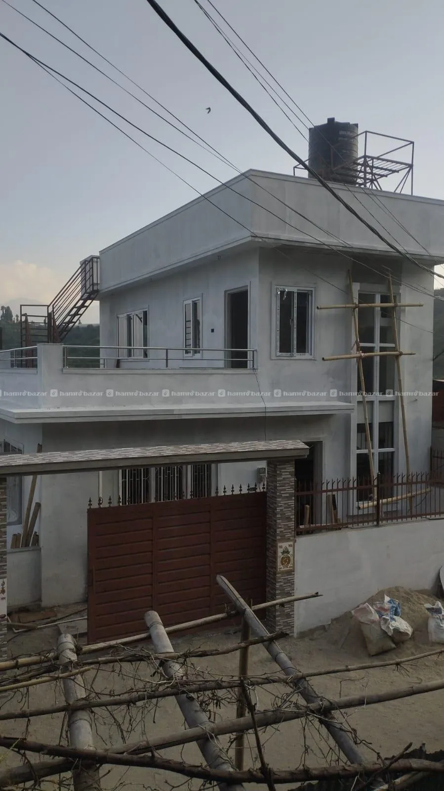 5.1 aana Land -3 aana ma baneko 2.5 tale Ghar.. 4