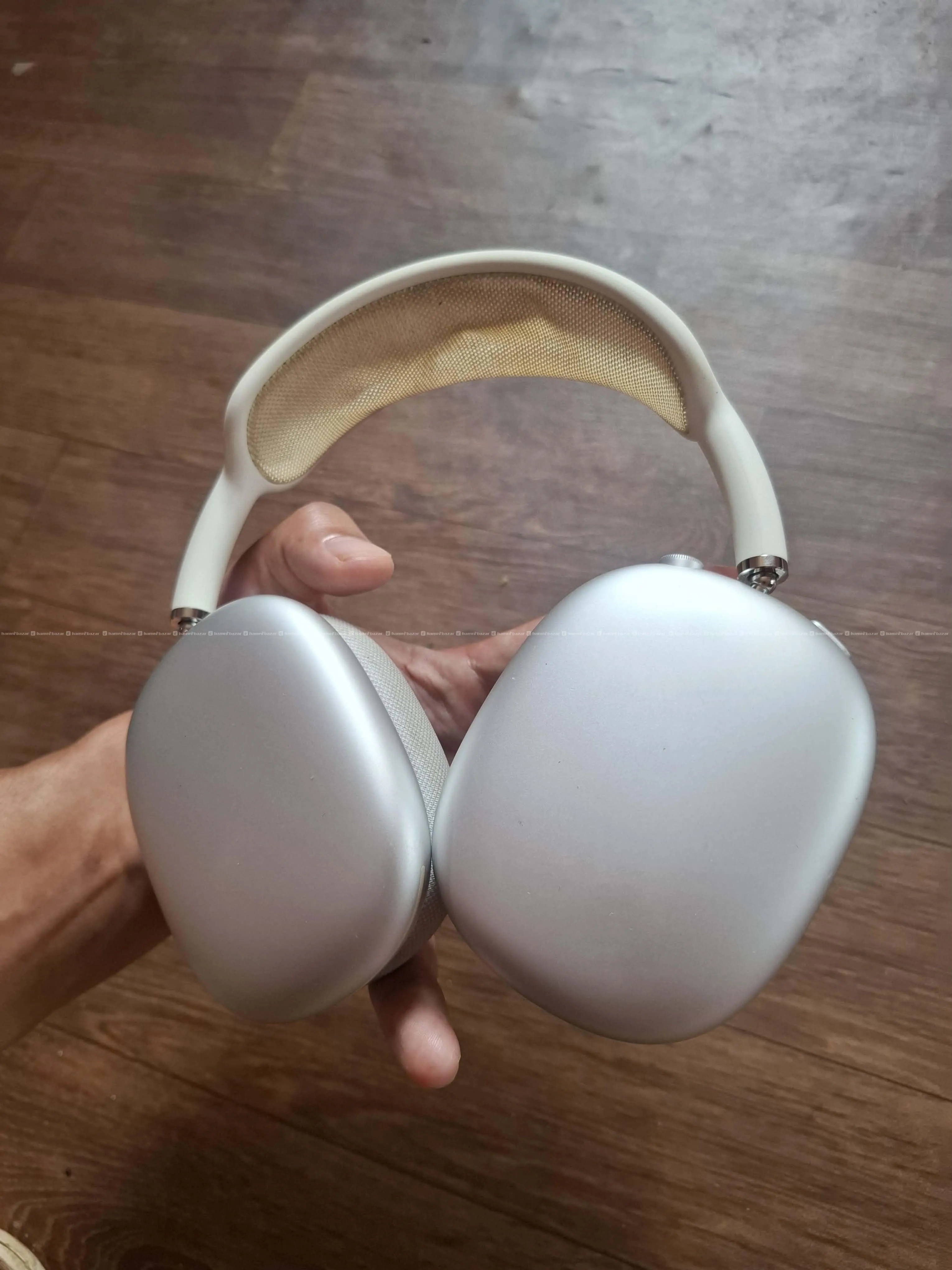 Airpods max (2020) 4