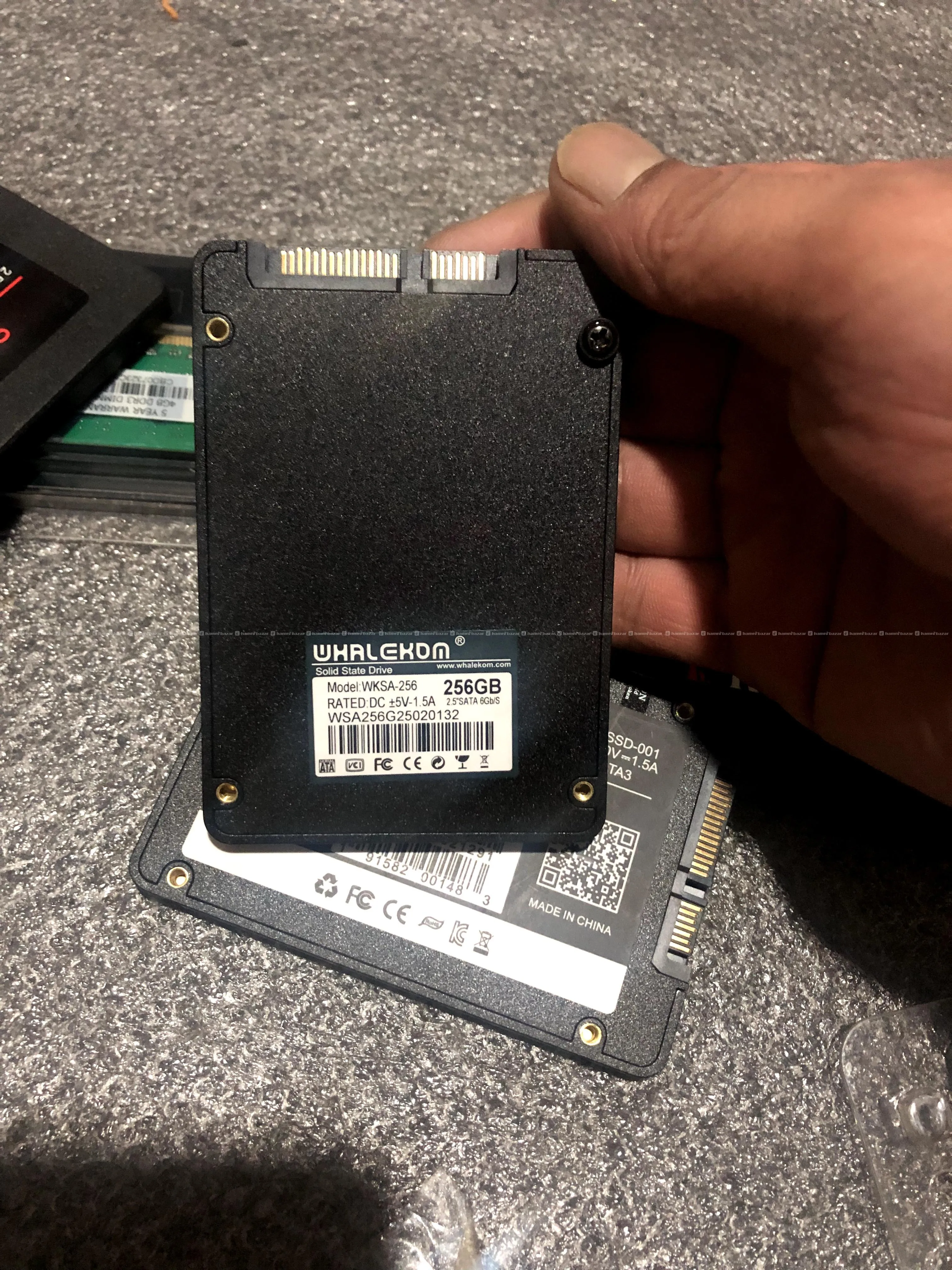 256 GB SSD 5