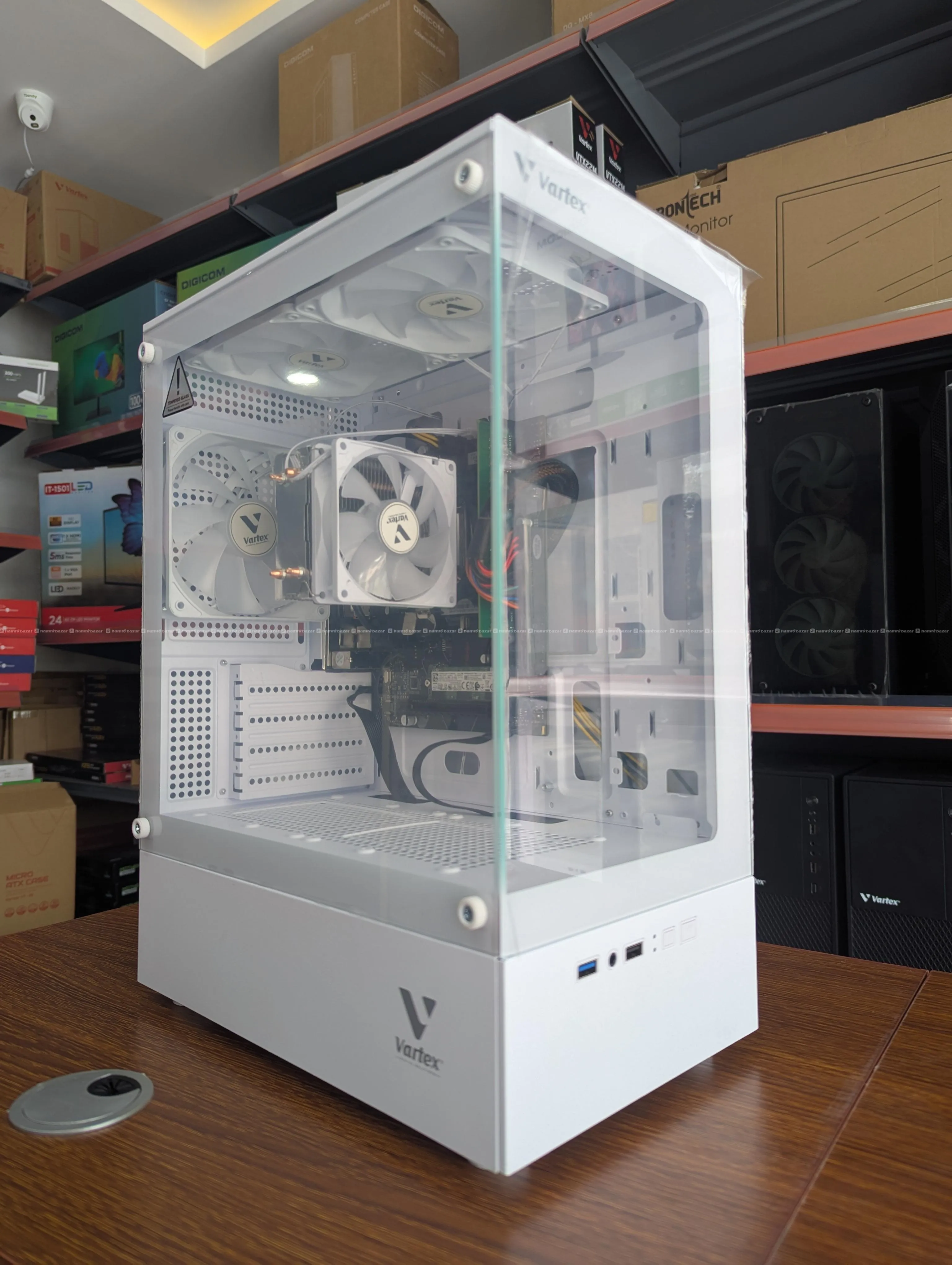 Vartex White Gaming Case – 3 RGB Fans 2