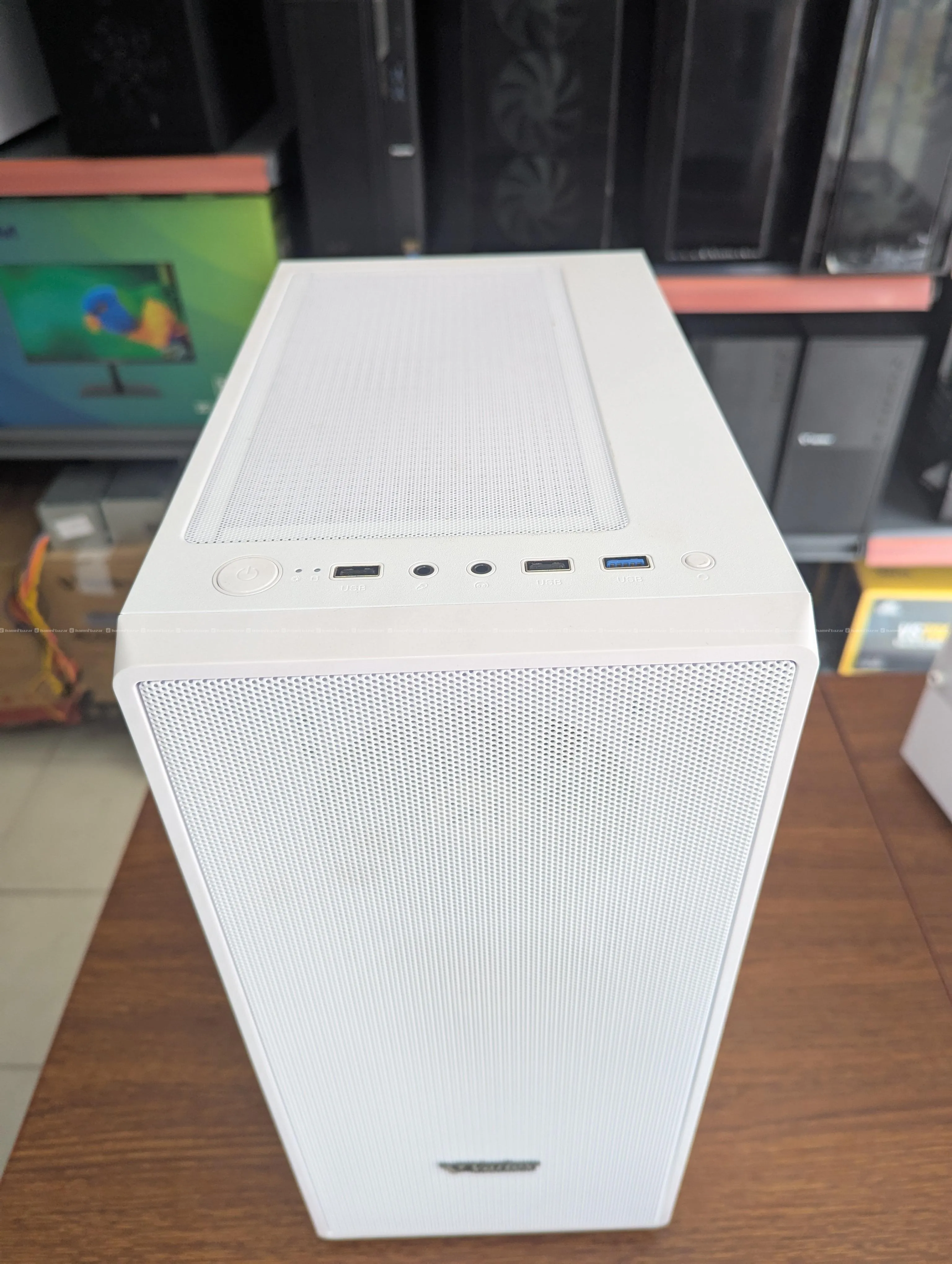 Vartex X1 White Gaming Case – 3 RGB Fans 2