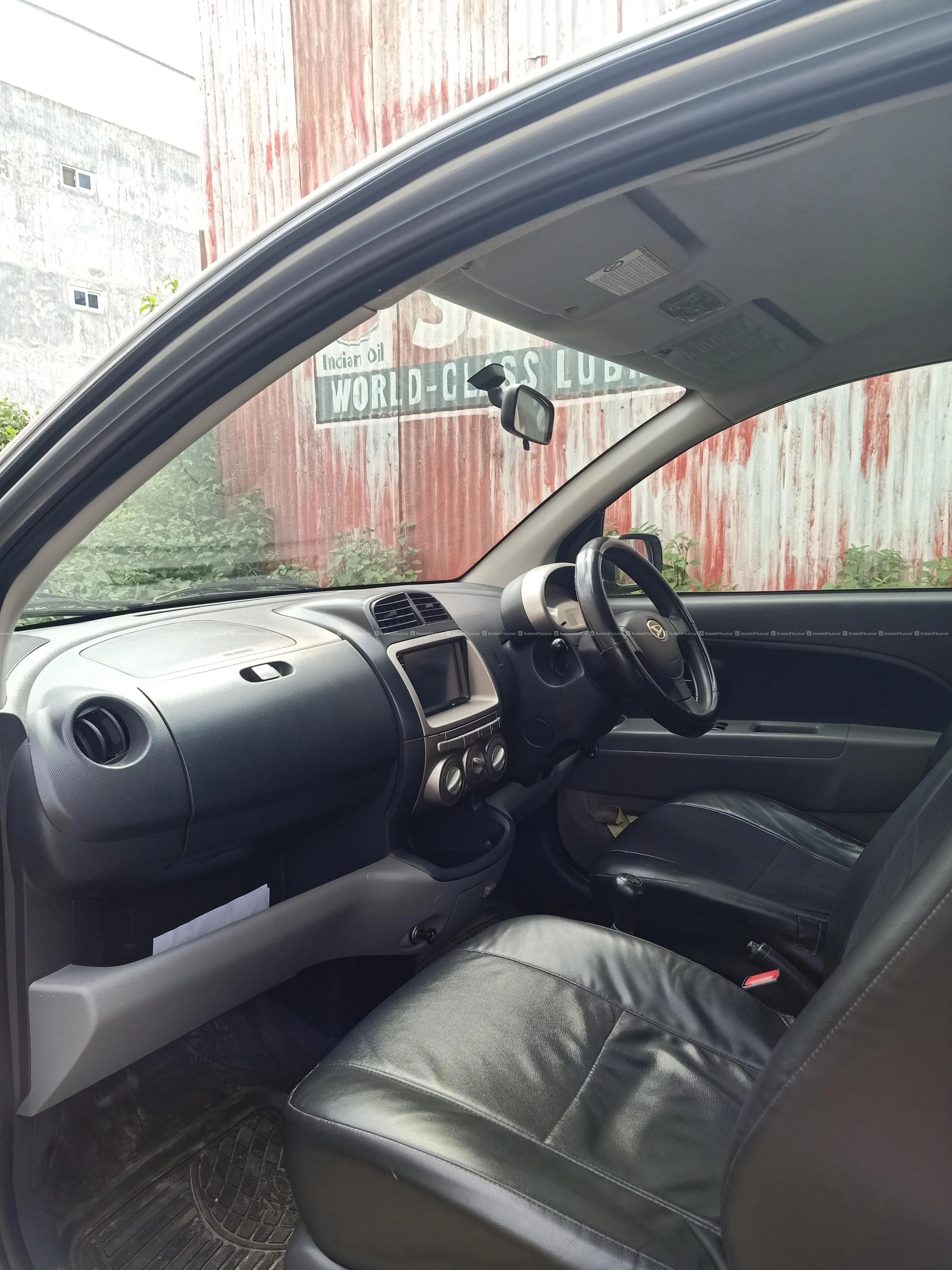 Daihatsu sirion 1.0 5