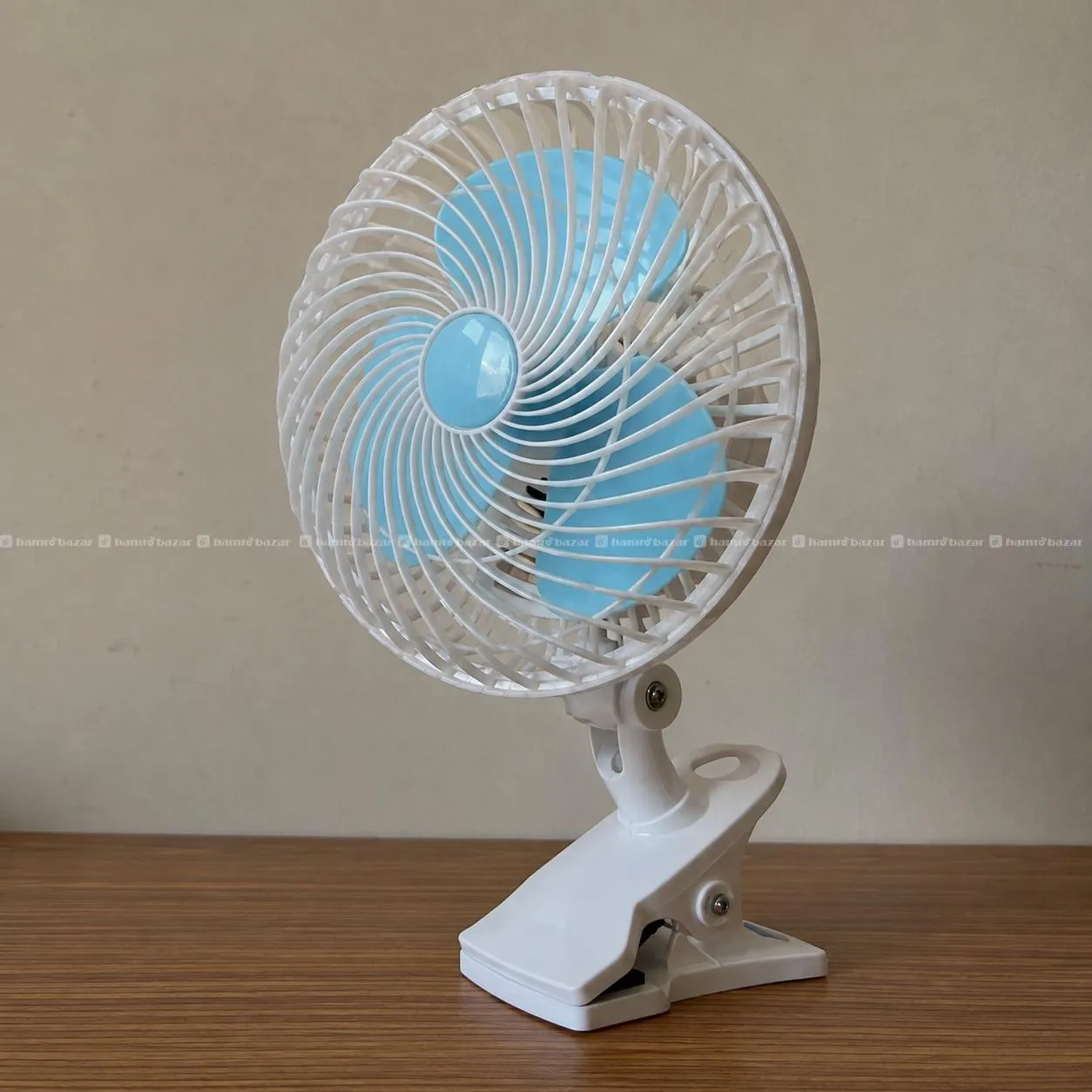 Clip fan