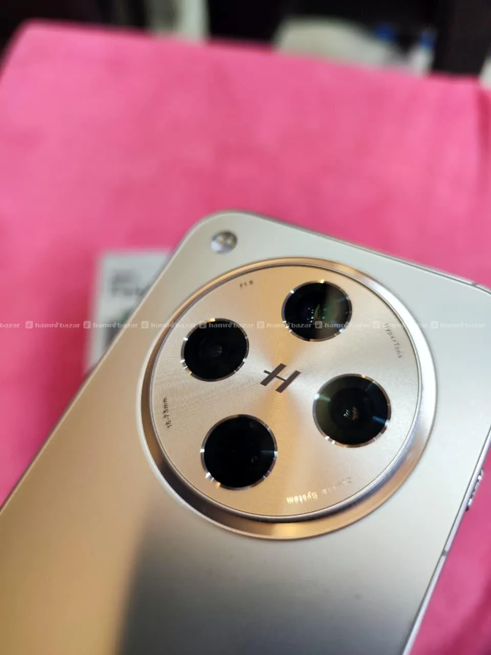 Oppo Find X8 4
