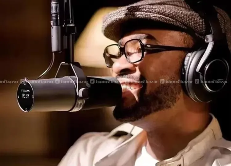 Shure SM7B Dynamic Vocal Mic 4