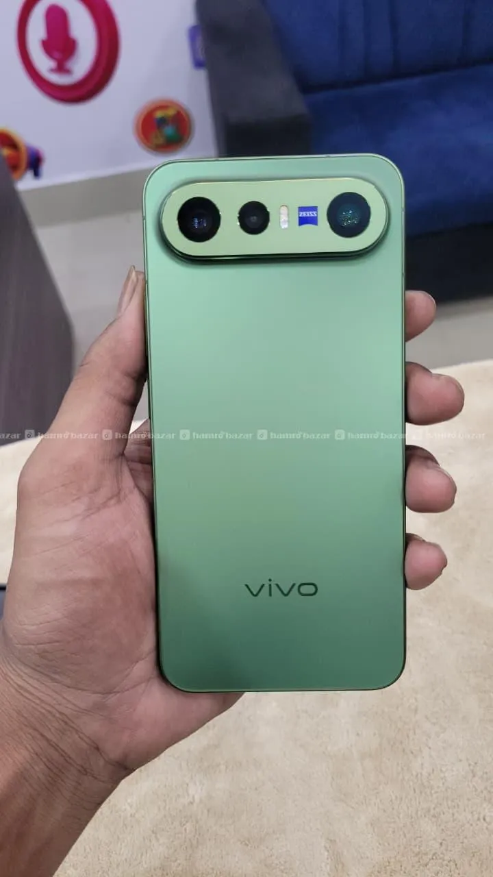 Vivo X300 FE 5