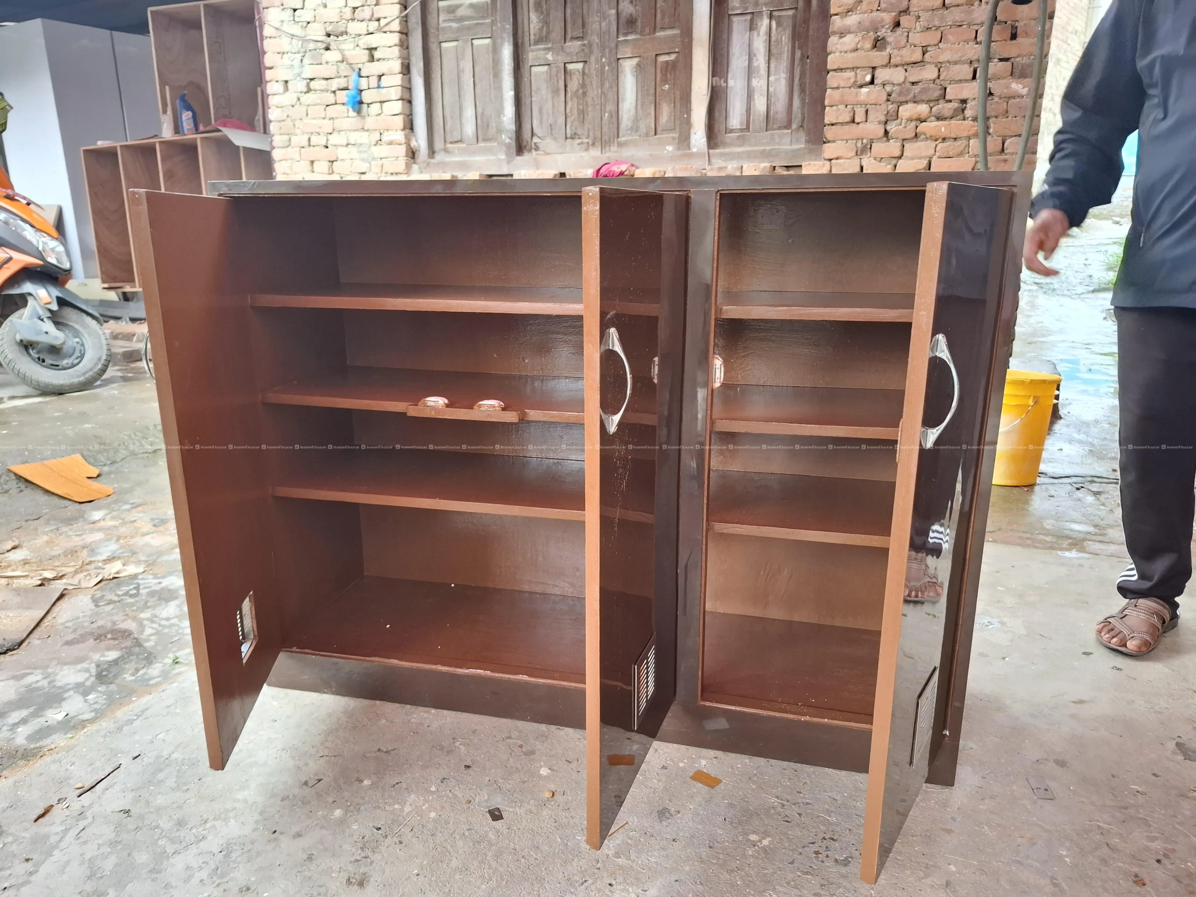 Jutta Chapal Rack 6