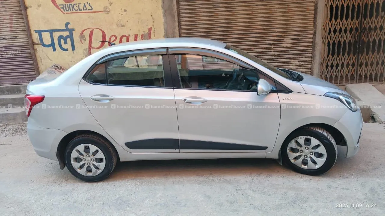 Hyundai Xcent S Late 2015 5