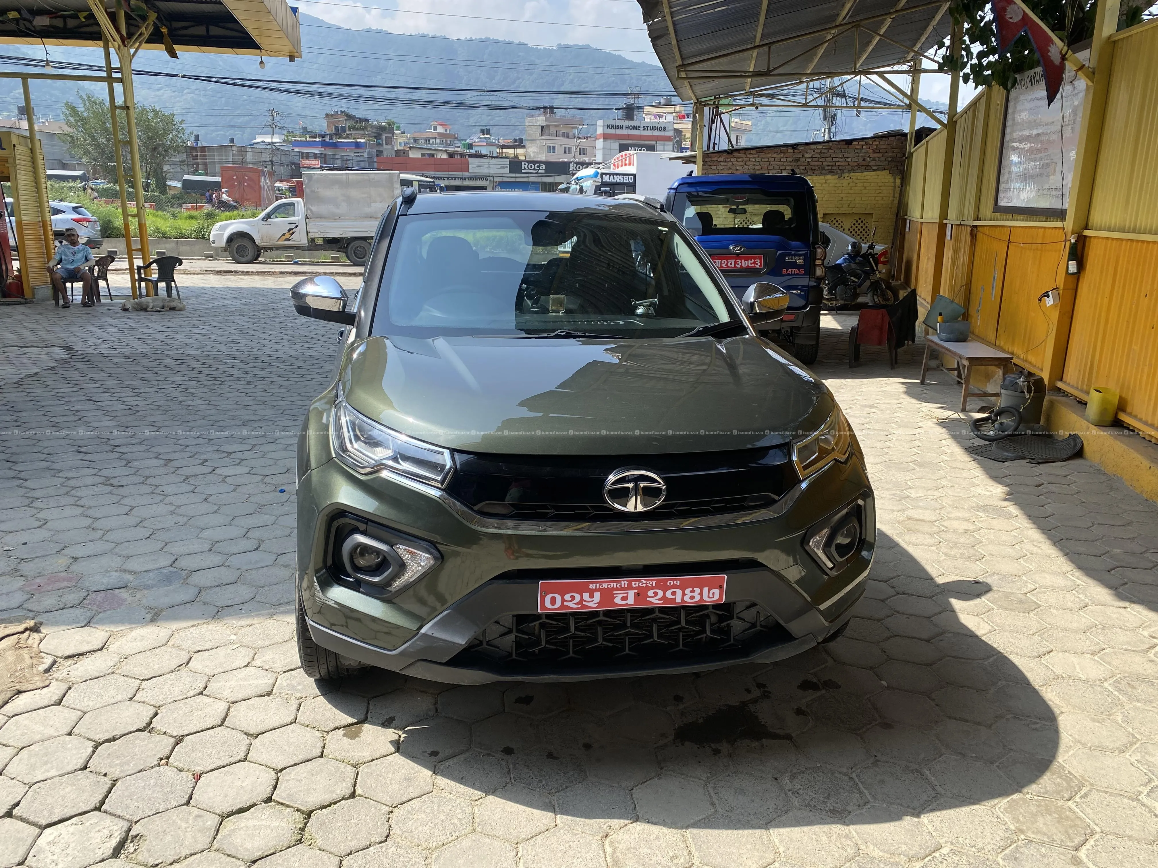 Nexon petrol with sunroof 2