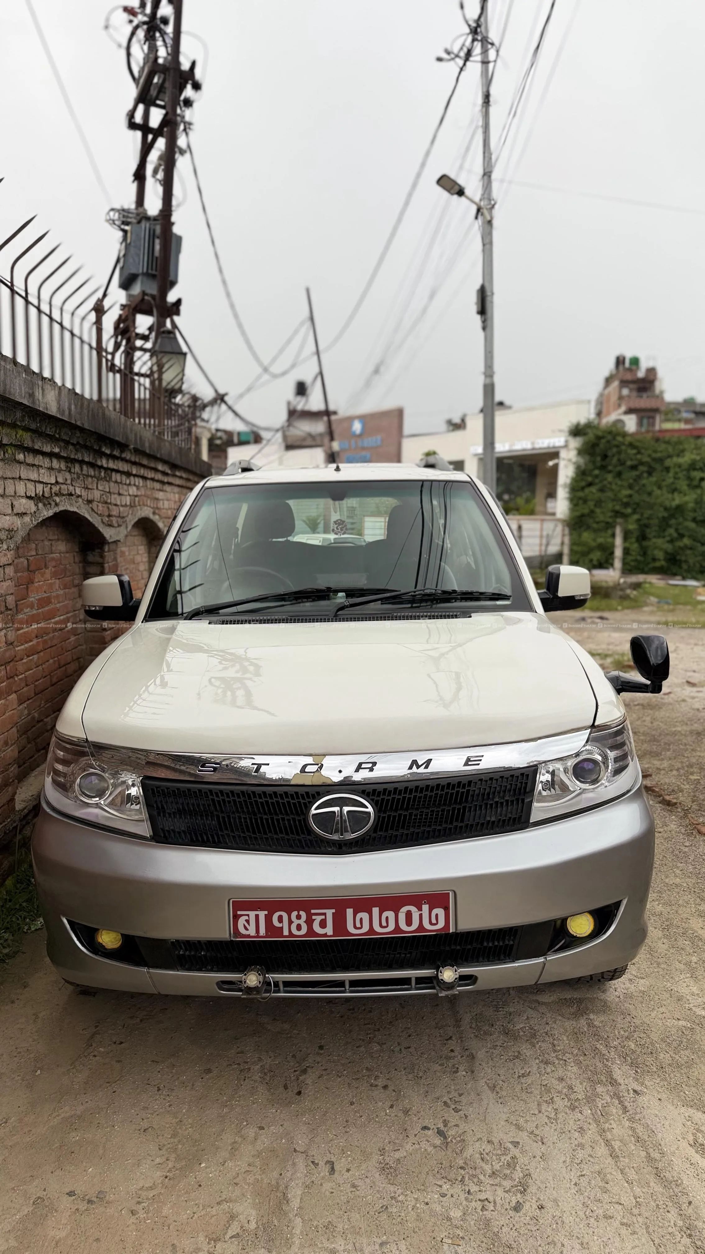 TATA STROME LX FULL OPTION 7SEATER JEEP 5
