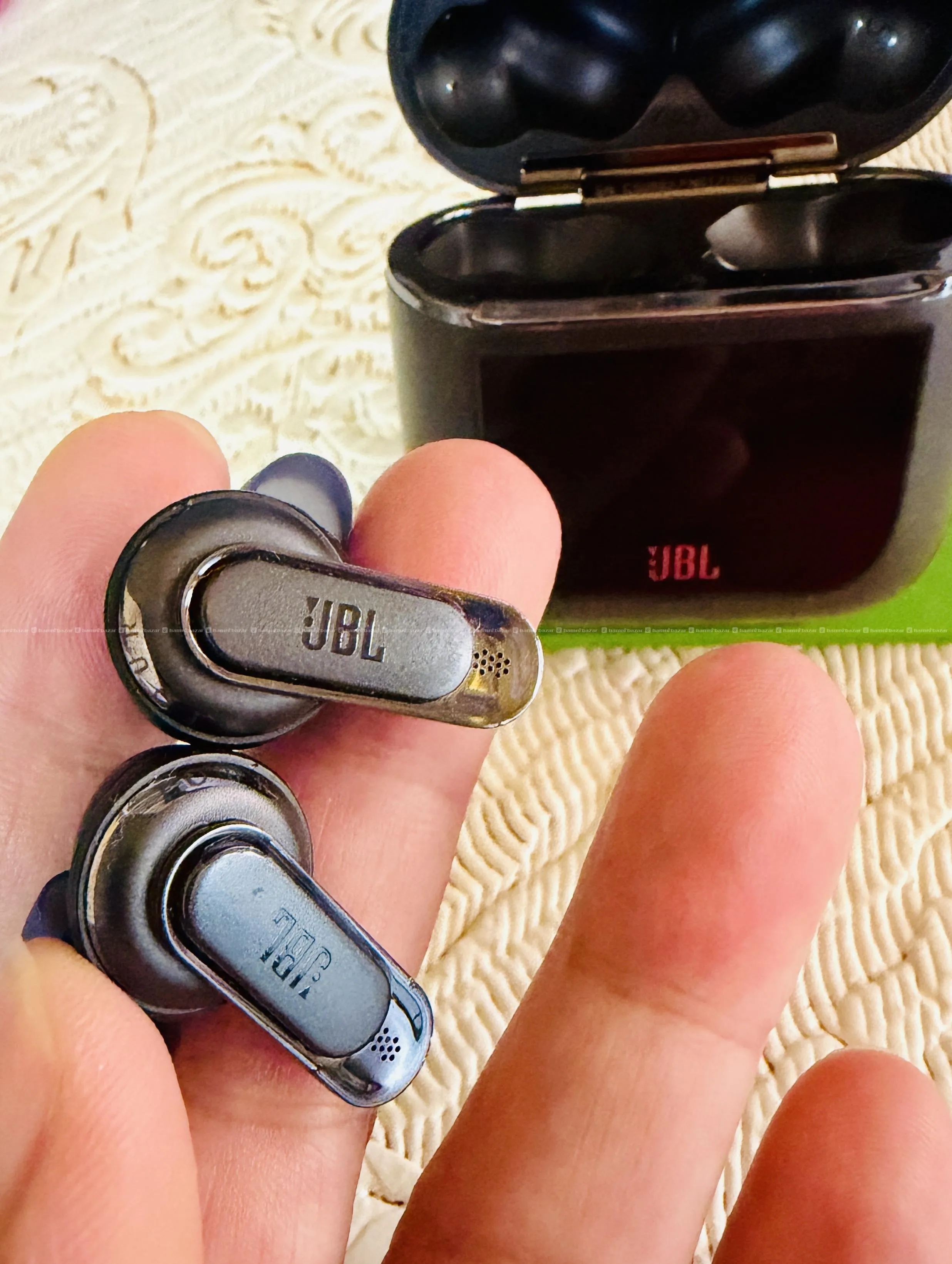 JBL TOUR PRO 2 wireless earbuds 4
