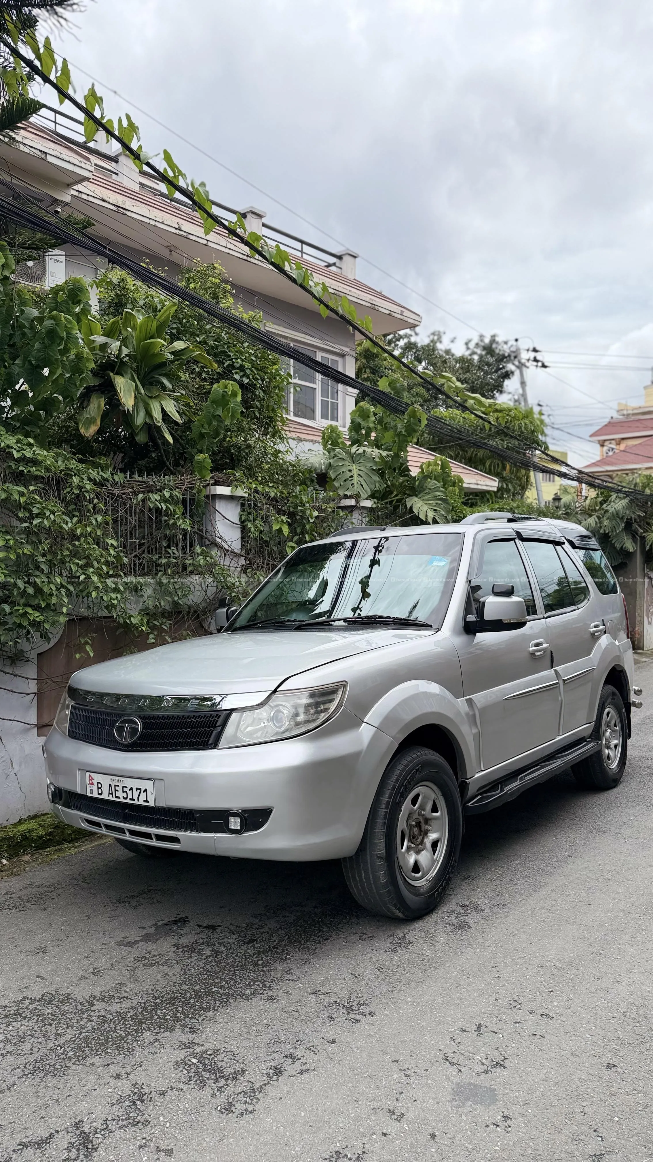 TATA STROME LX FULL OPTION JEEP 5