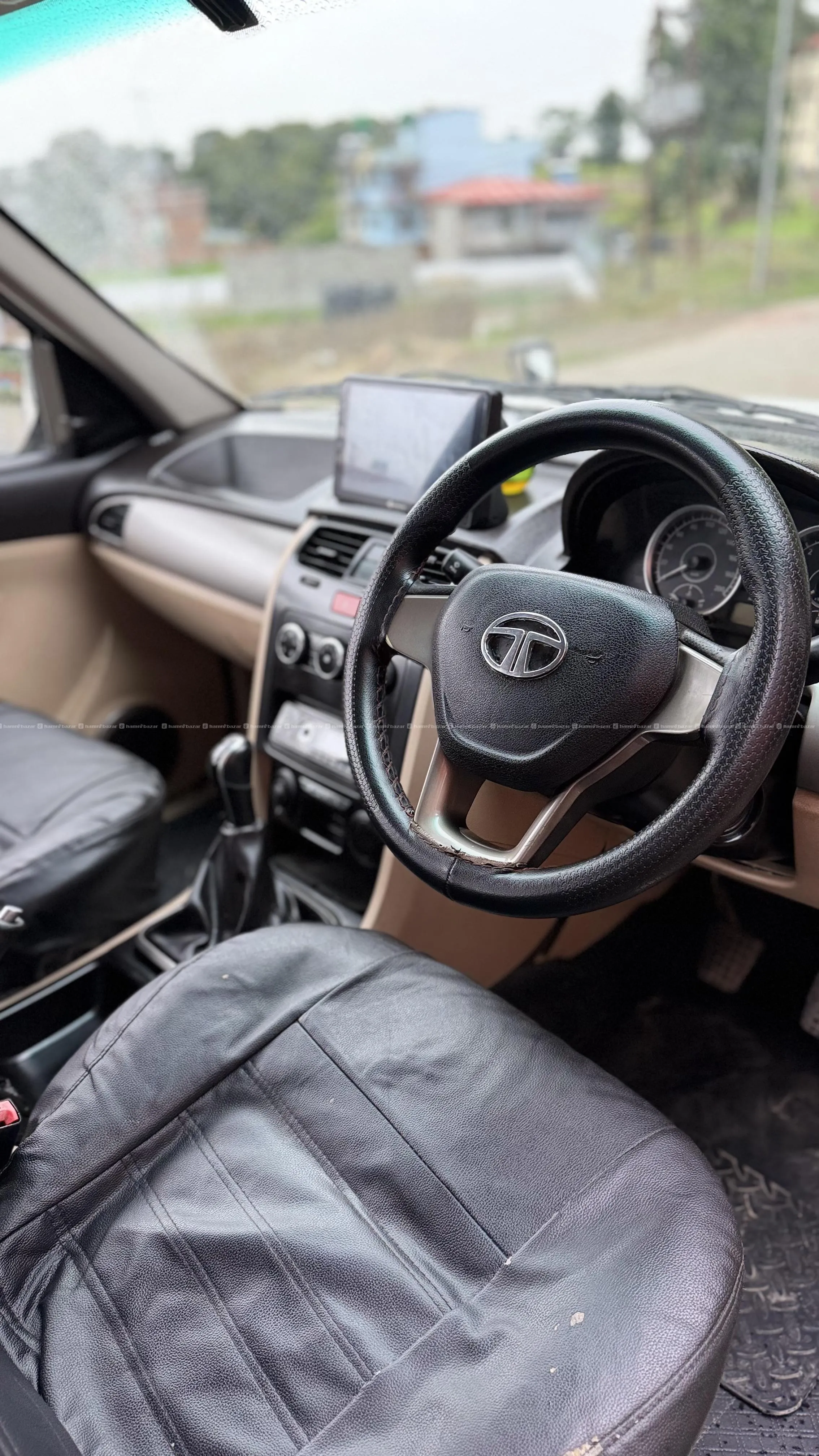 TATA STROME LX FULL OPTION 7SEATER JEEP 6