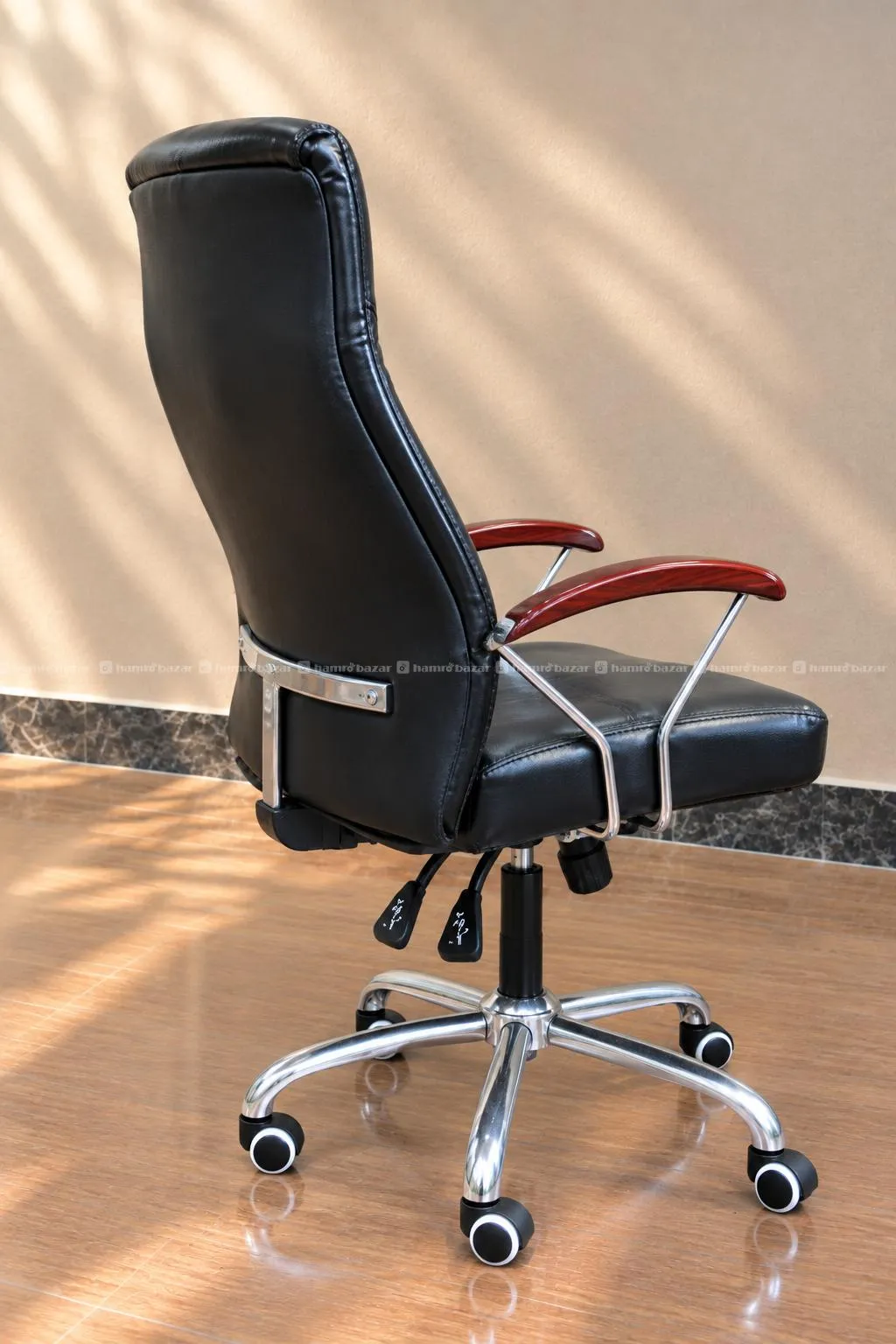 Refurbished Executive Office Chair |135° Reclining 4