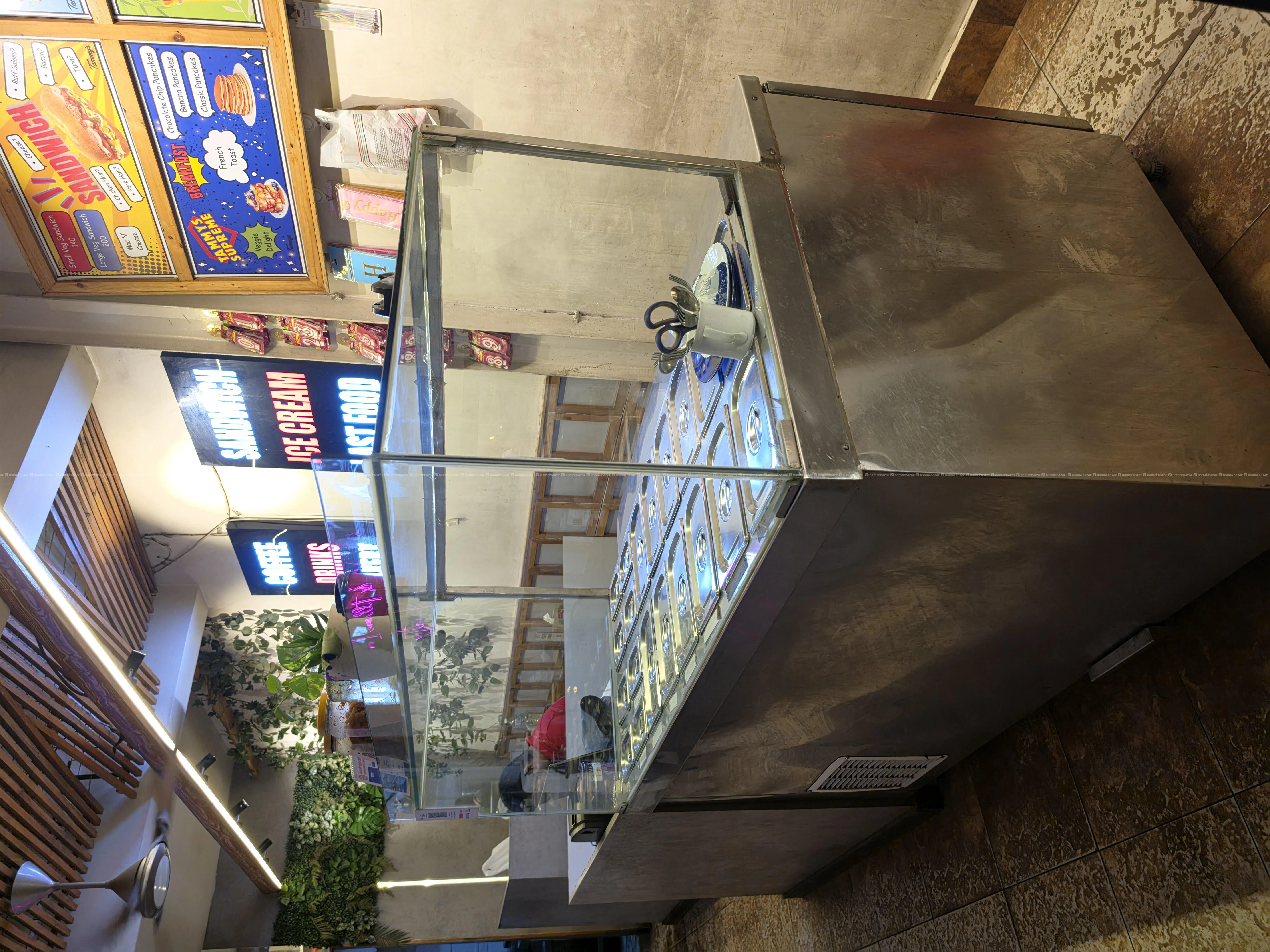 sandwich chiller